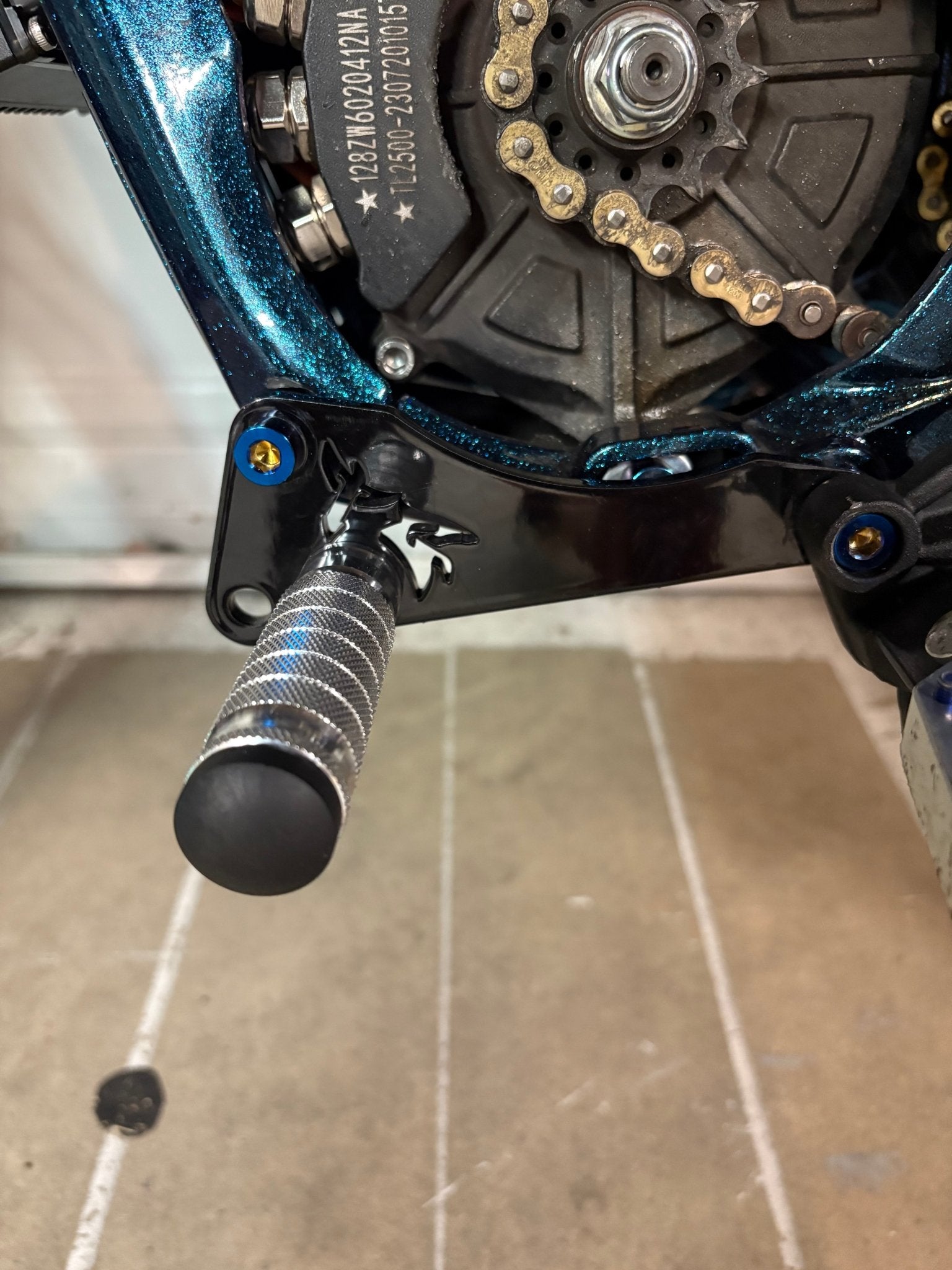 Talaria X3 footlock and bracket – MXwraps