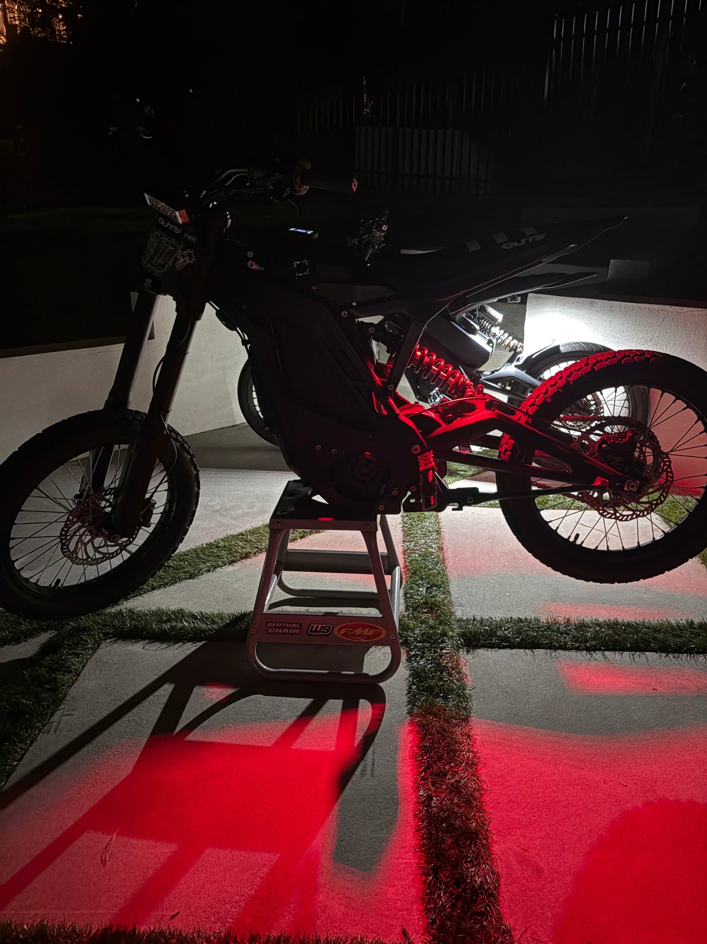 E-moto GLOW Rock Light
