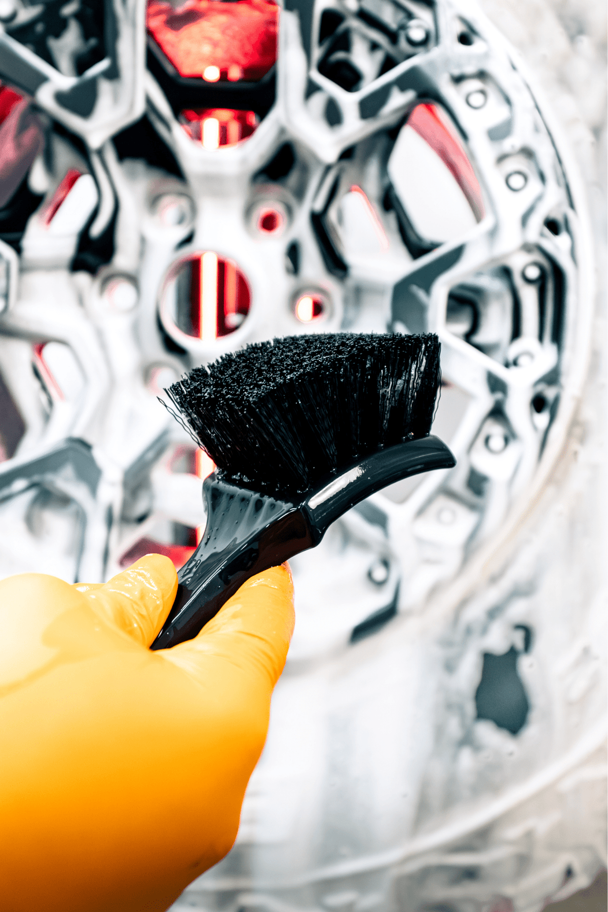 BLACKLINE® STIFF BRISTLE TIRE BRUSH - MXwraps