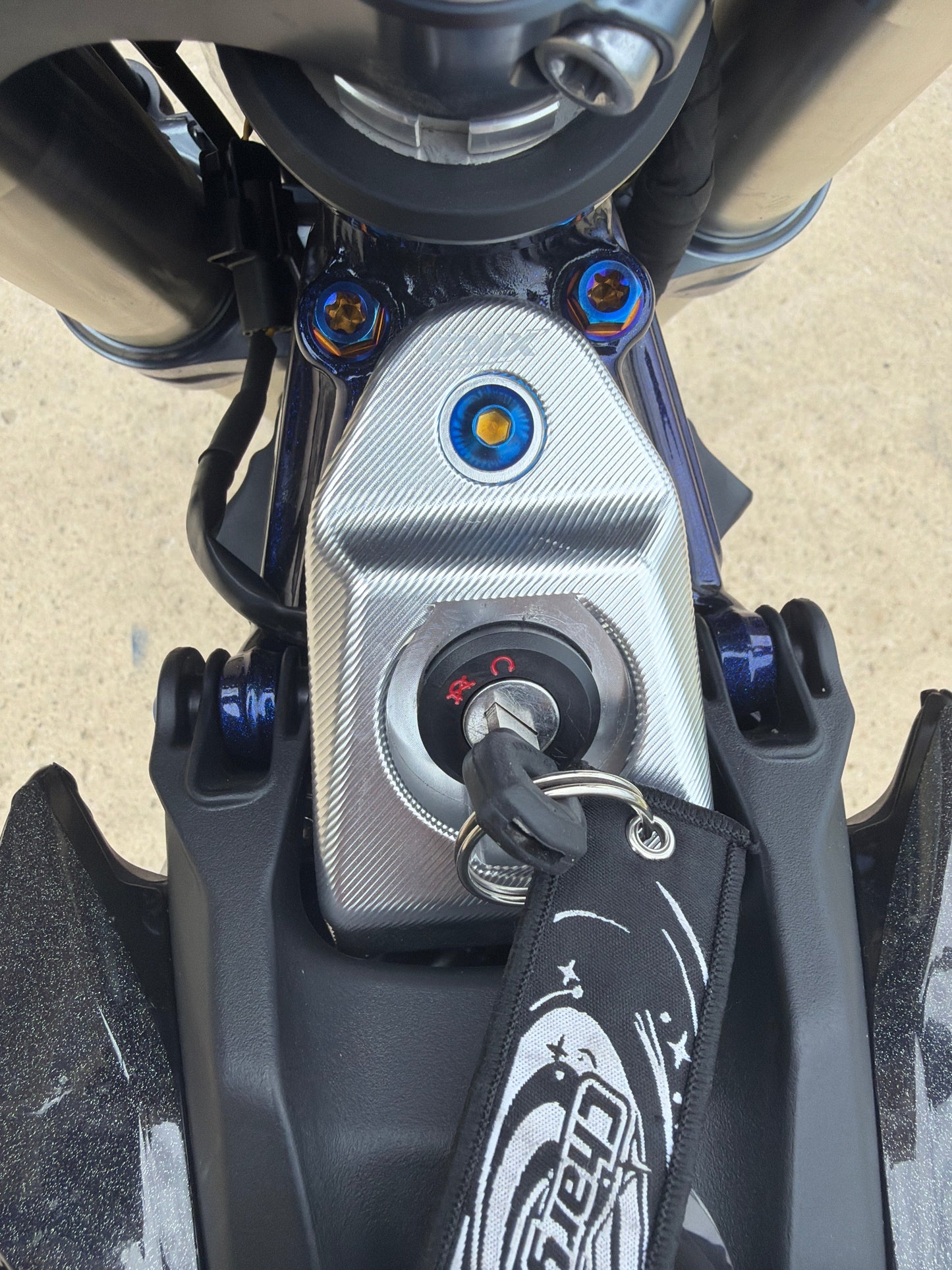 Ultra Bee USB/Ignition Cover Titanium Bolt