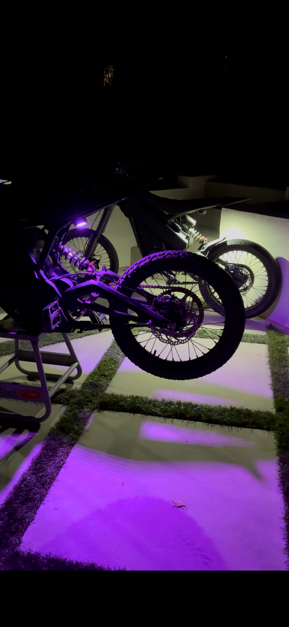 E-moto GLOW Rock Light