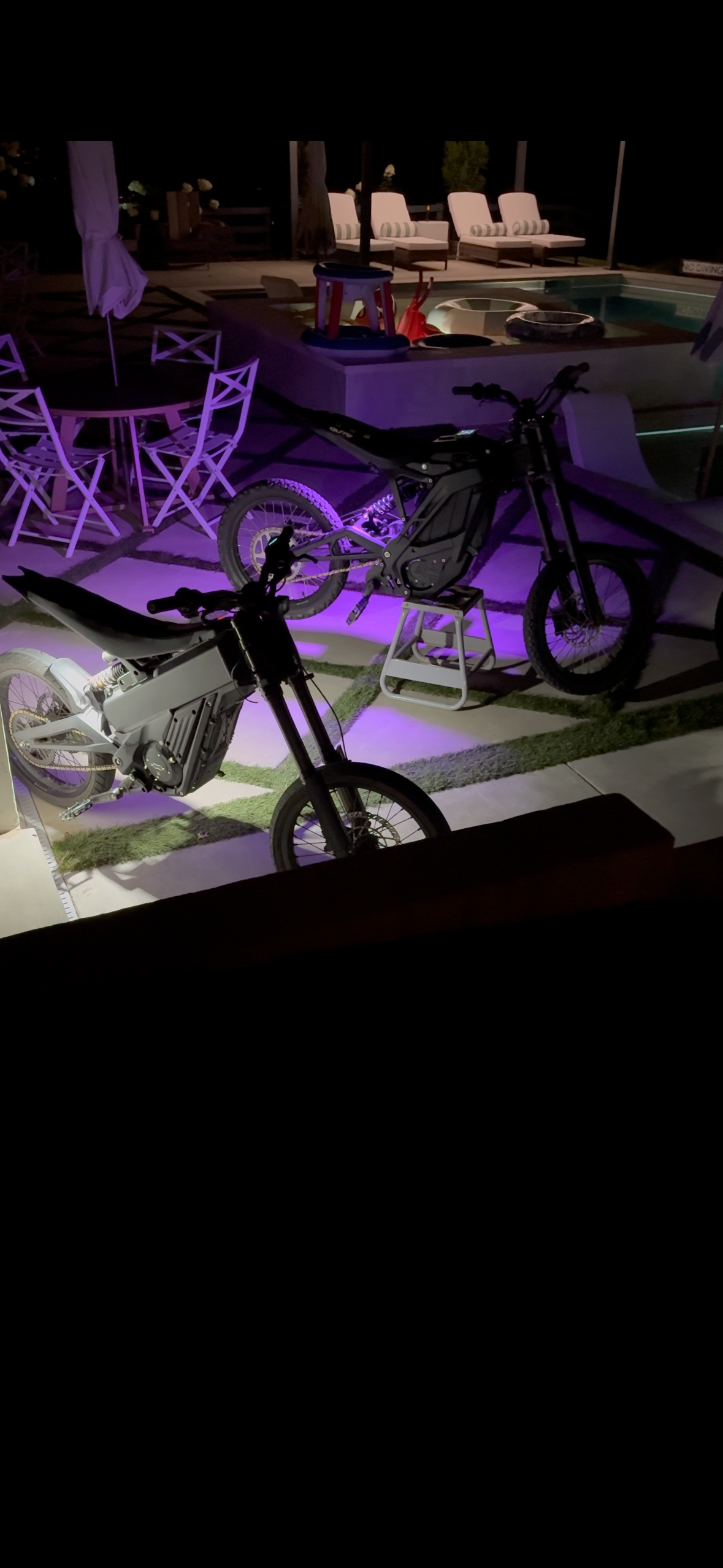 E-moto GLOW Rock Light