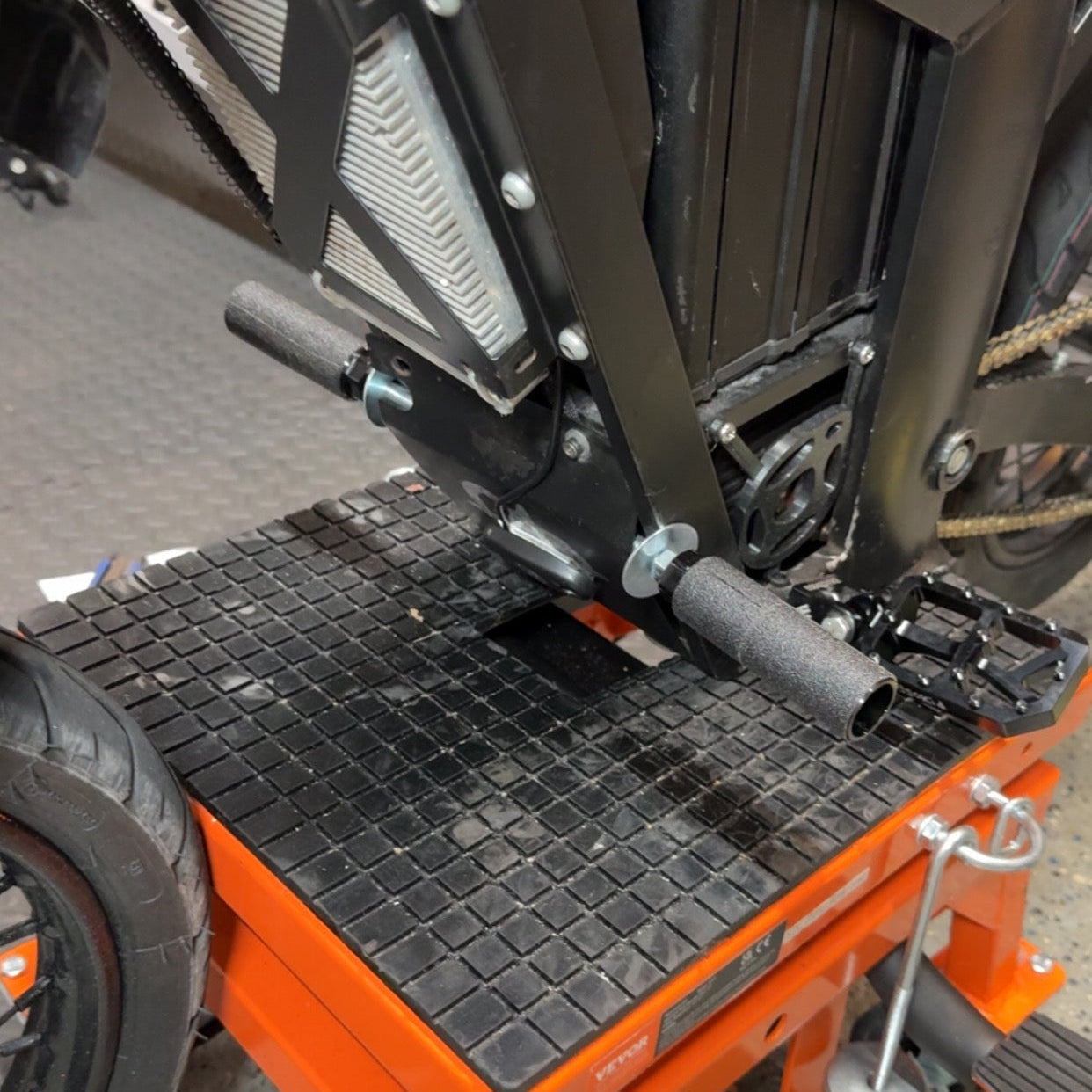Tuttio Shift Lock