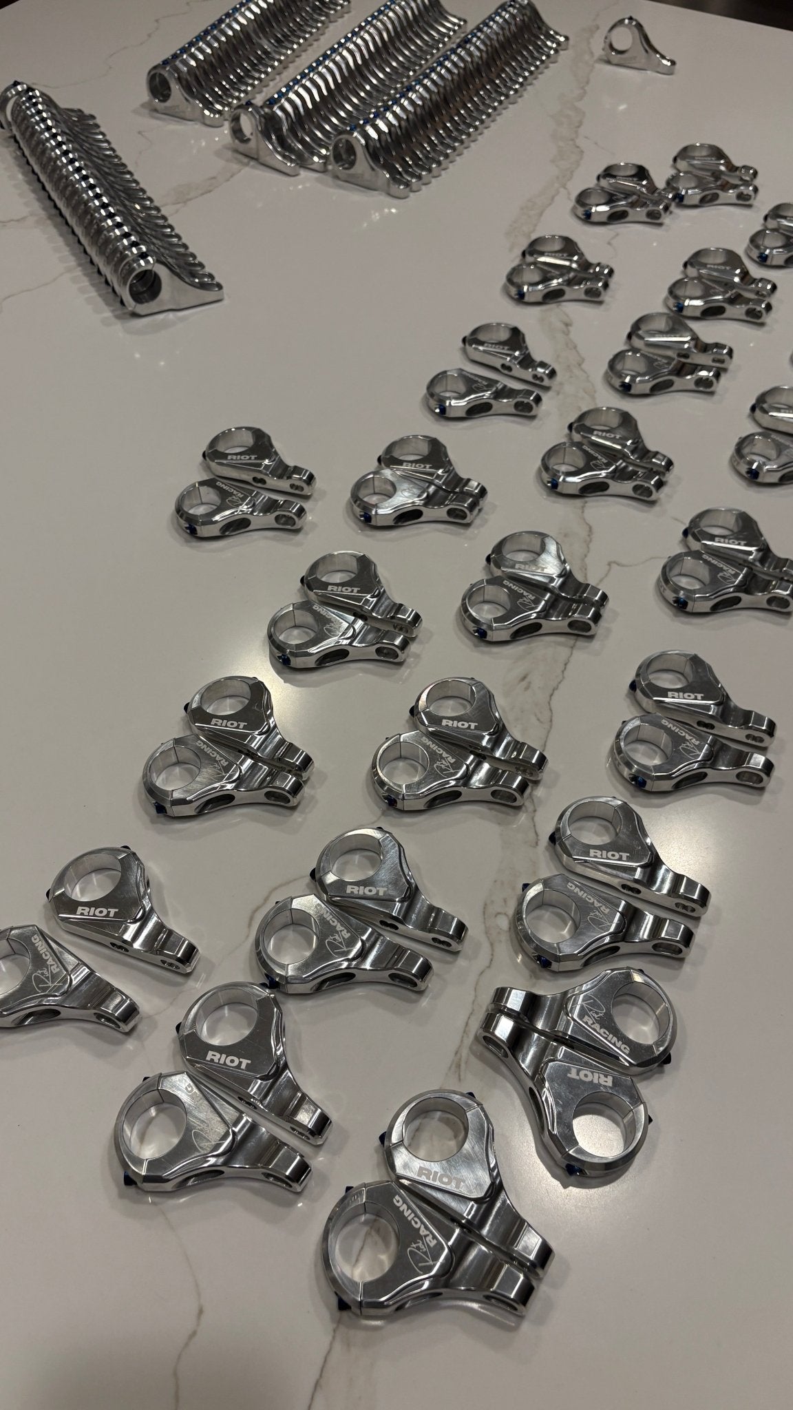 Riot Direct Stem 31.8mm V2 (FREE TITANIUM STYLE BOLTS) - MXwraps