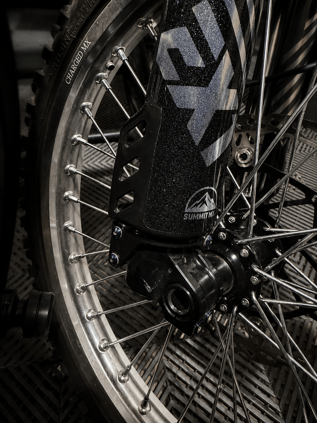 Ext Ferro fork guard Titanium Bolts - MXwraps
