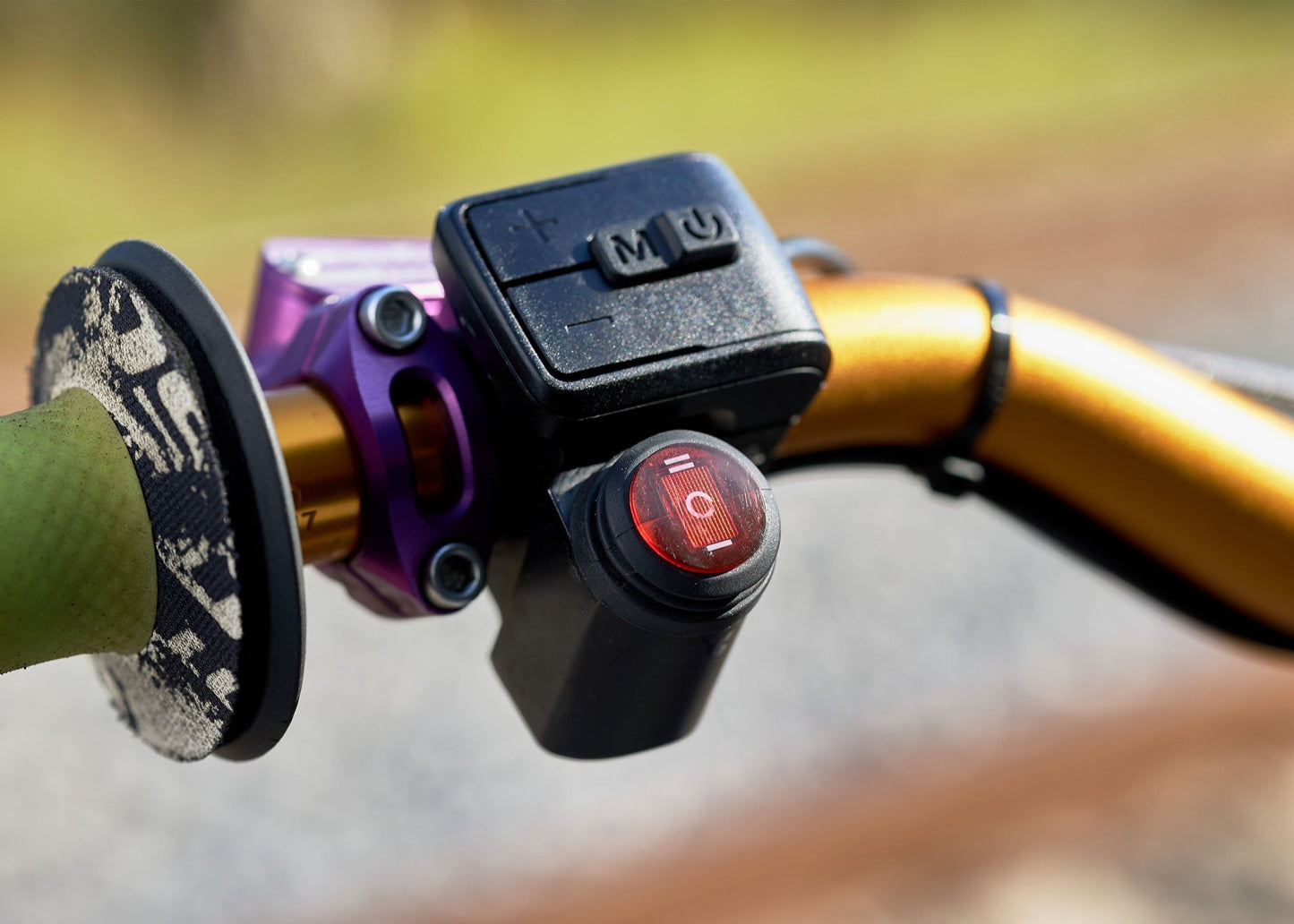 GritShift Duster Headlight & Taillight Kill Switch - MXwraps