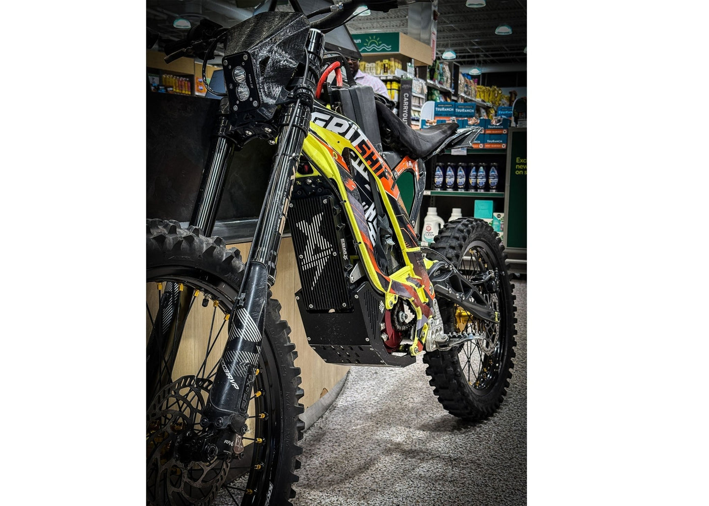 Heavy Hitter Surron V2 Skid Plate - MXwraps