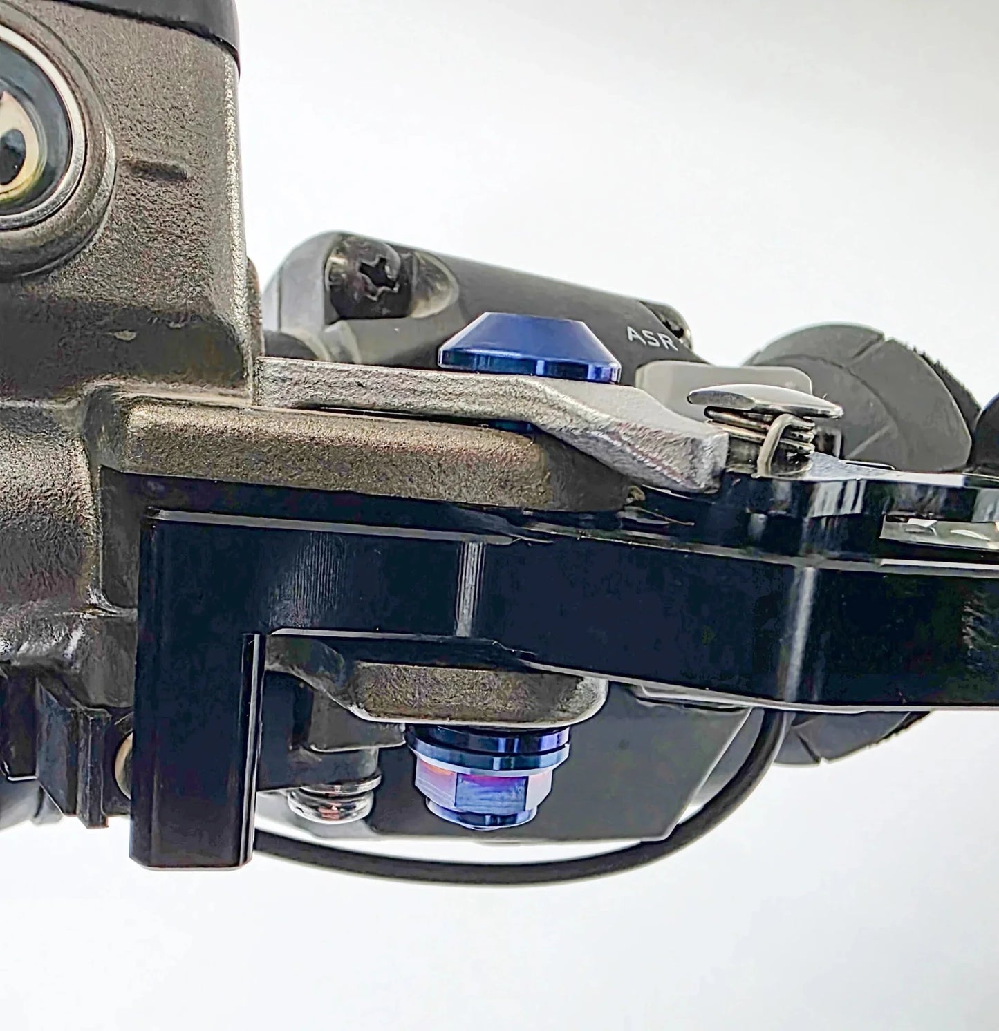 Shorty Style Ultra Bee Lever Pivot Bolts – Titanium Upgrade - MXwraps