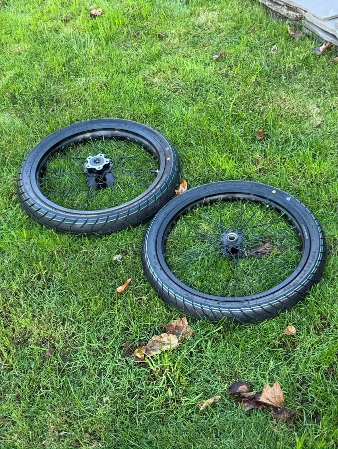 Surron/E Ride Pro CST Supermoto Wheel Set - MXwraps