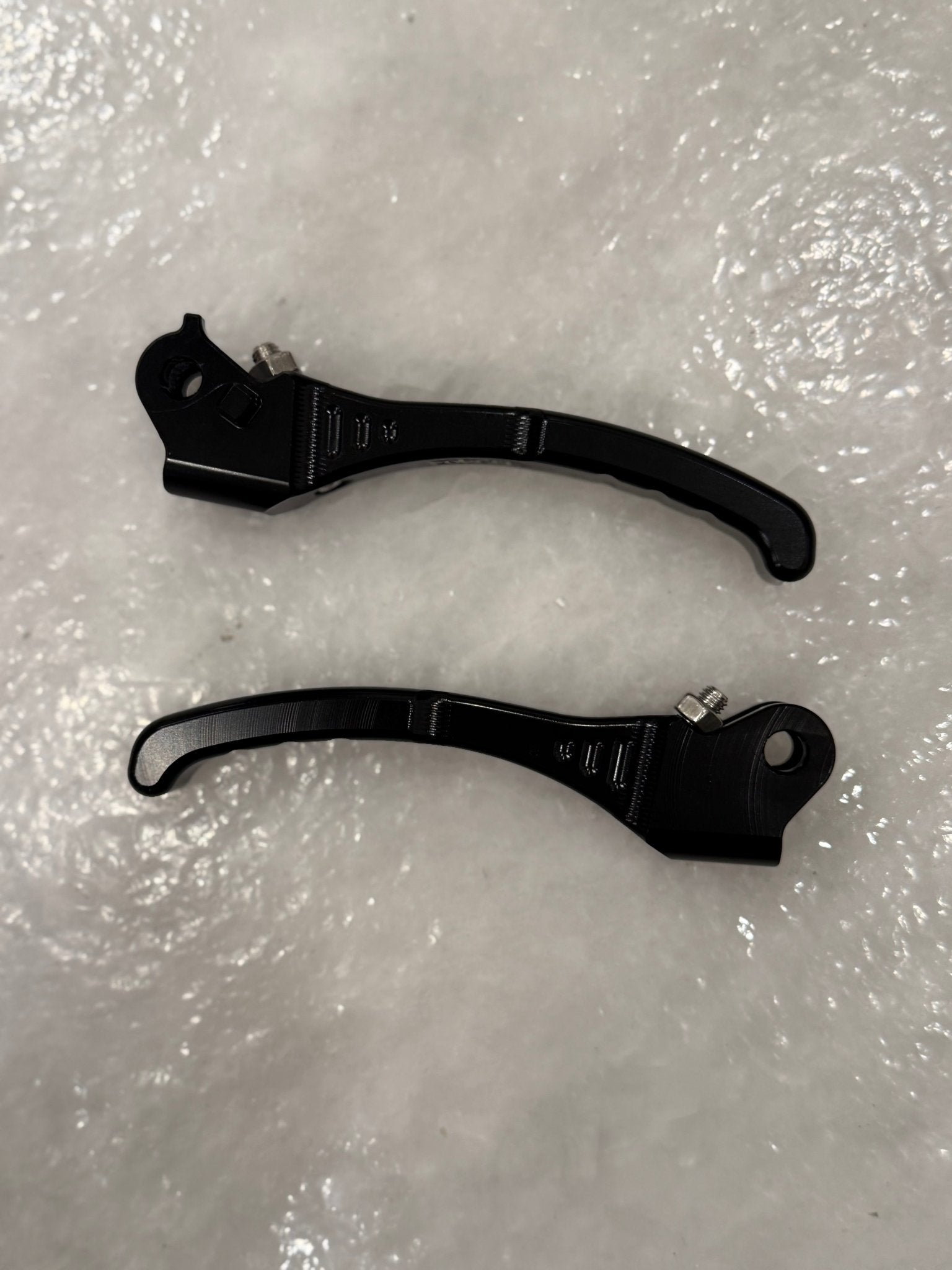 Ultra Bee Brake Upgraded levers - MXwraps