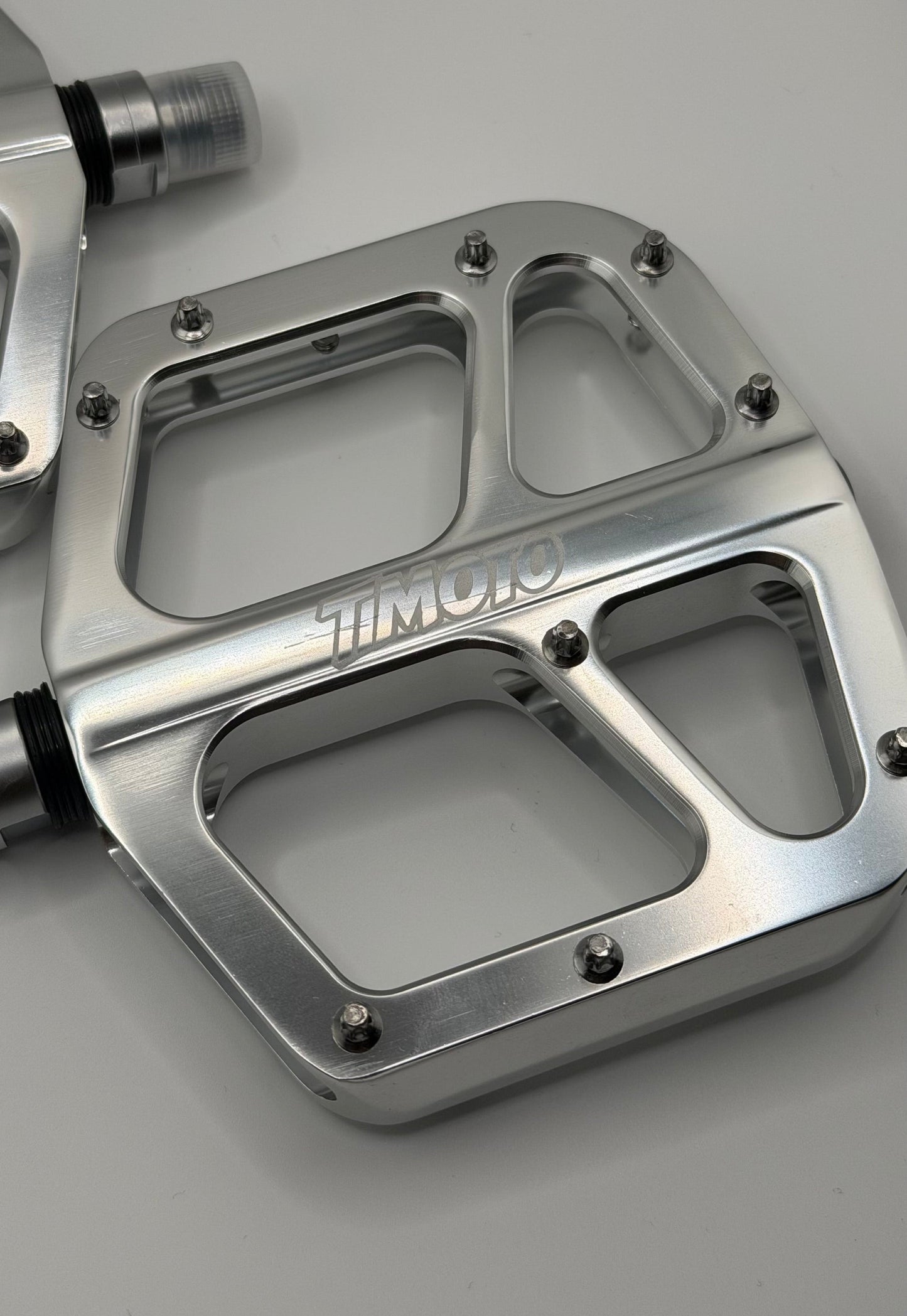 MXwraps Chrome Bike Pedals (Universal Fit)