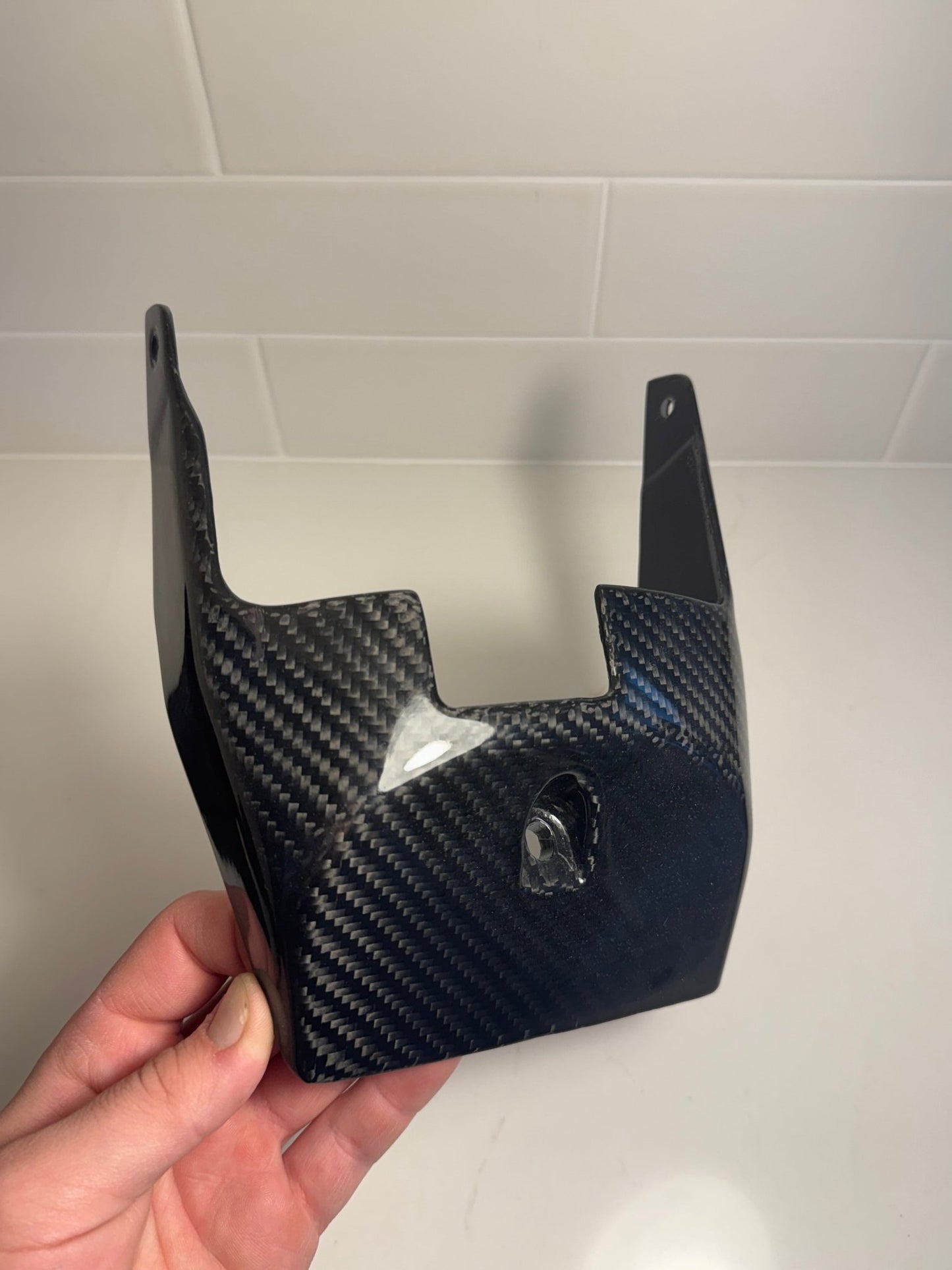 E Ride Pro REAL carbon battery lid lock - MXwraps