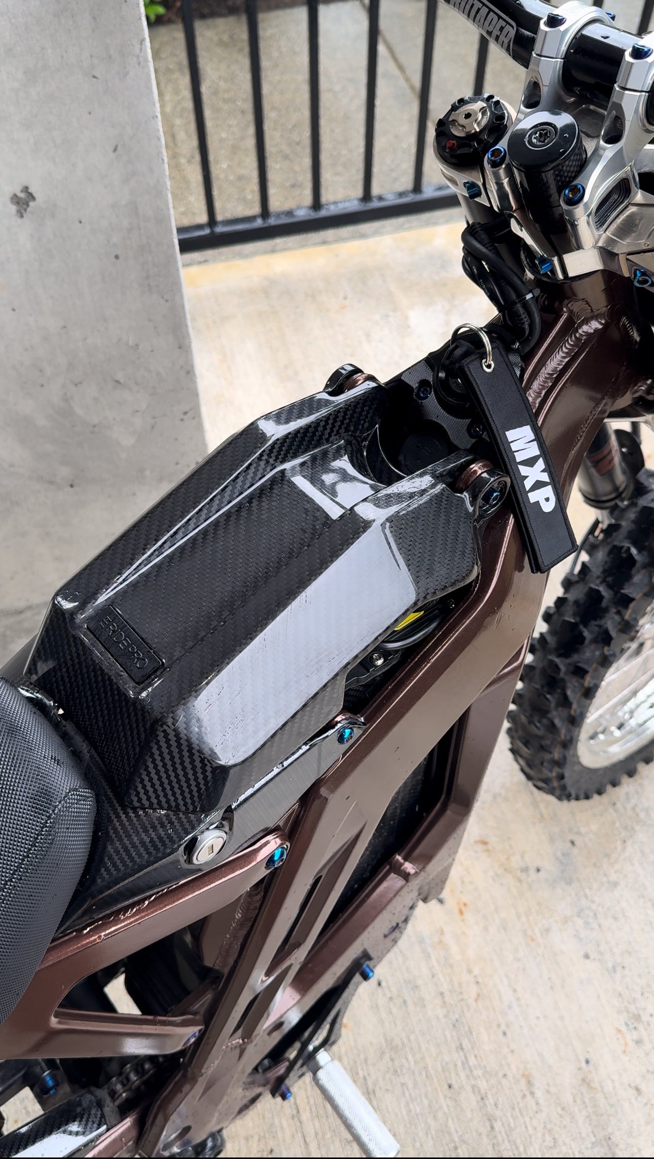 E Ride Pro REAL carbon fiber battery lid