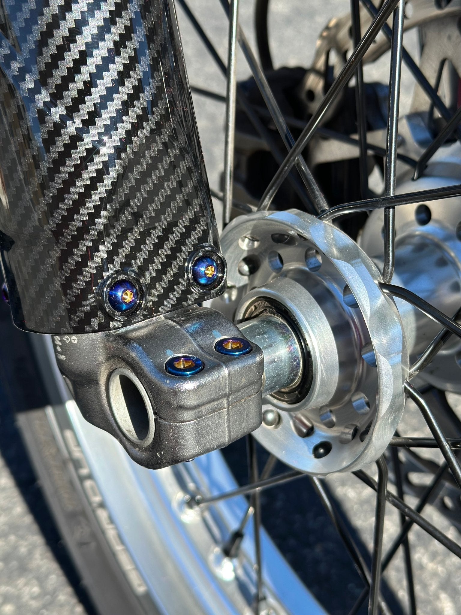 Titanium Fork Guard Bolts Blue - Surron Ultra Bee - MXwraps