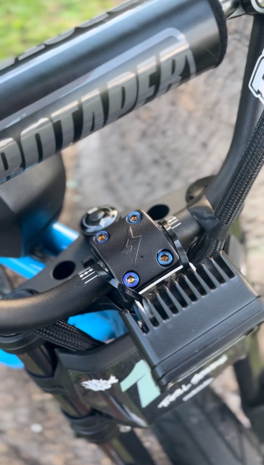 Titanium bar clamp bolts super 73/macfox - MXwraps