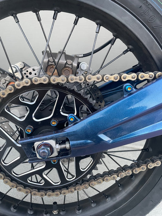 E - moto chain guard titanium(2pc) - MXwraps