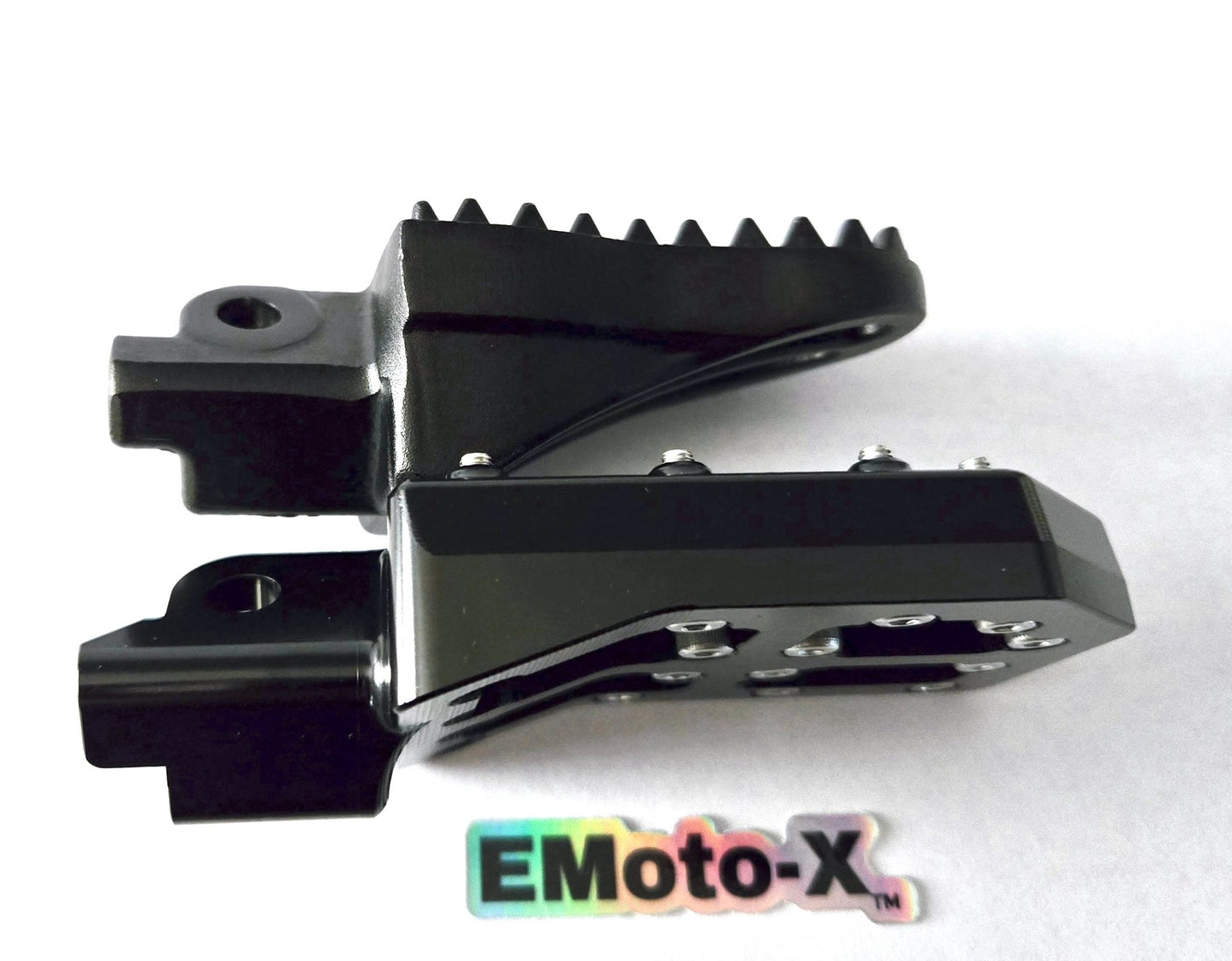 Emoto - X Rawrr Mantis Upgraded foot Pegs - MXwraps