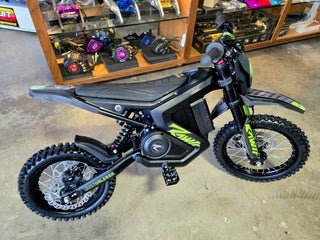 Emoto - X Rawrr Mantis Upgraded foot Pegs - MXwraps
