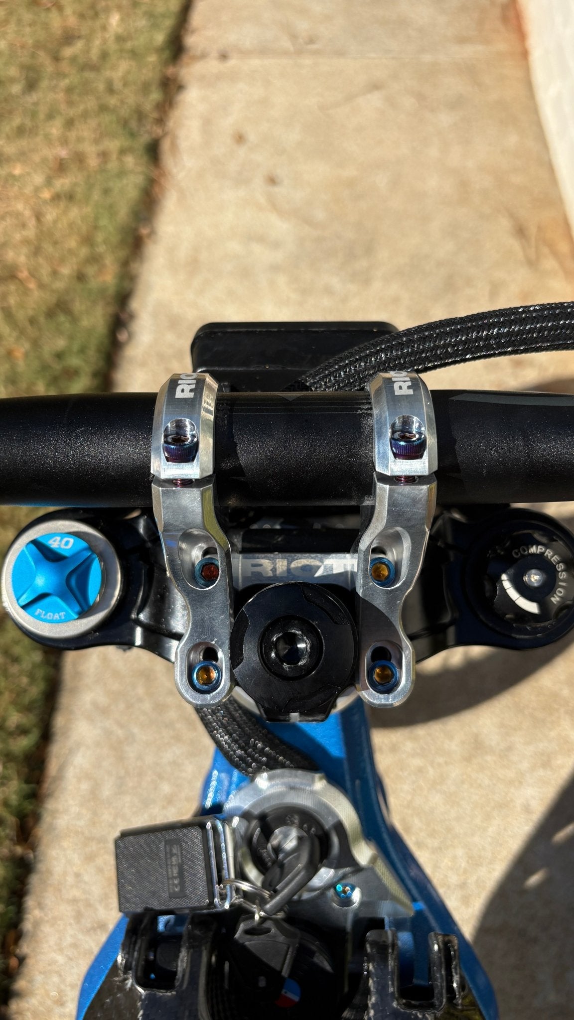 Riot Direct Stem 31.8mm V2 (FREE TITANIUM STYLE BOLTS) - MXwraps