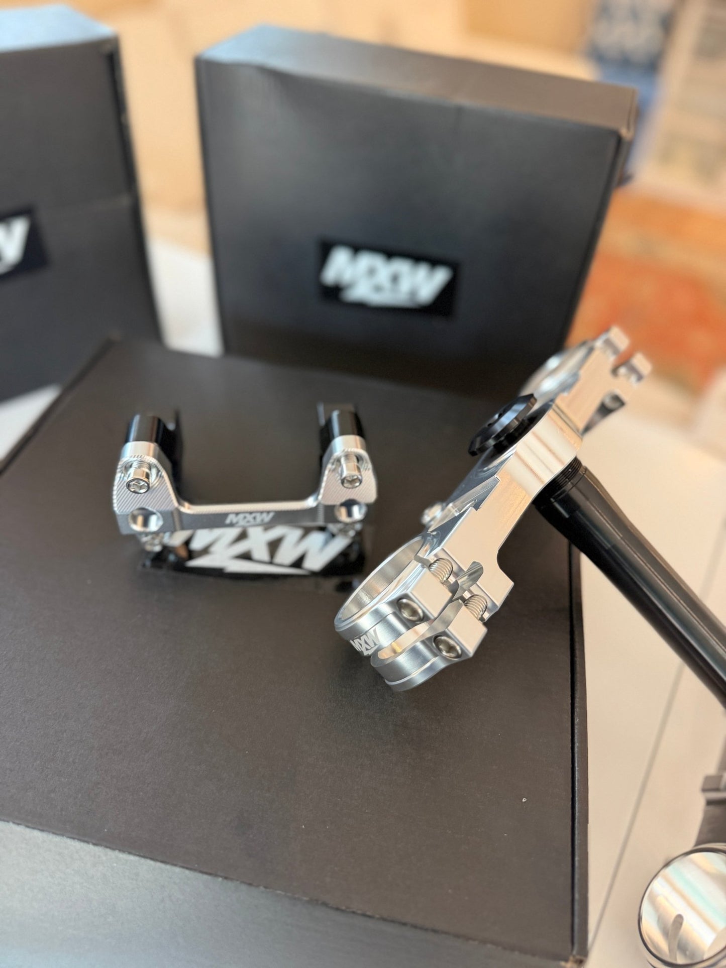 Surron Ultra Bee Upgraded Triple Clamps - MXwraps