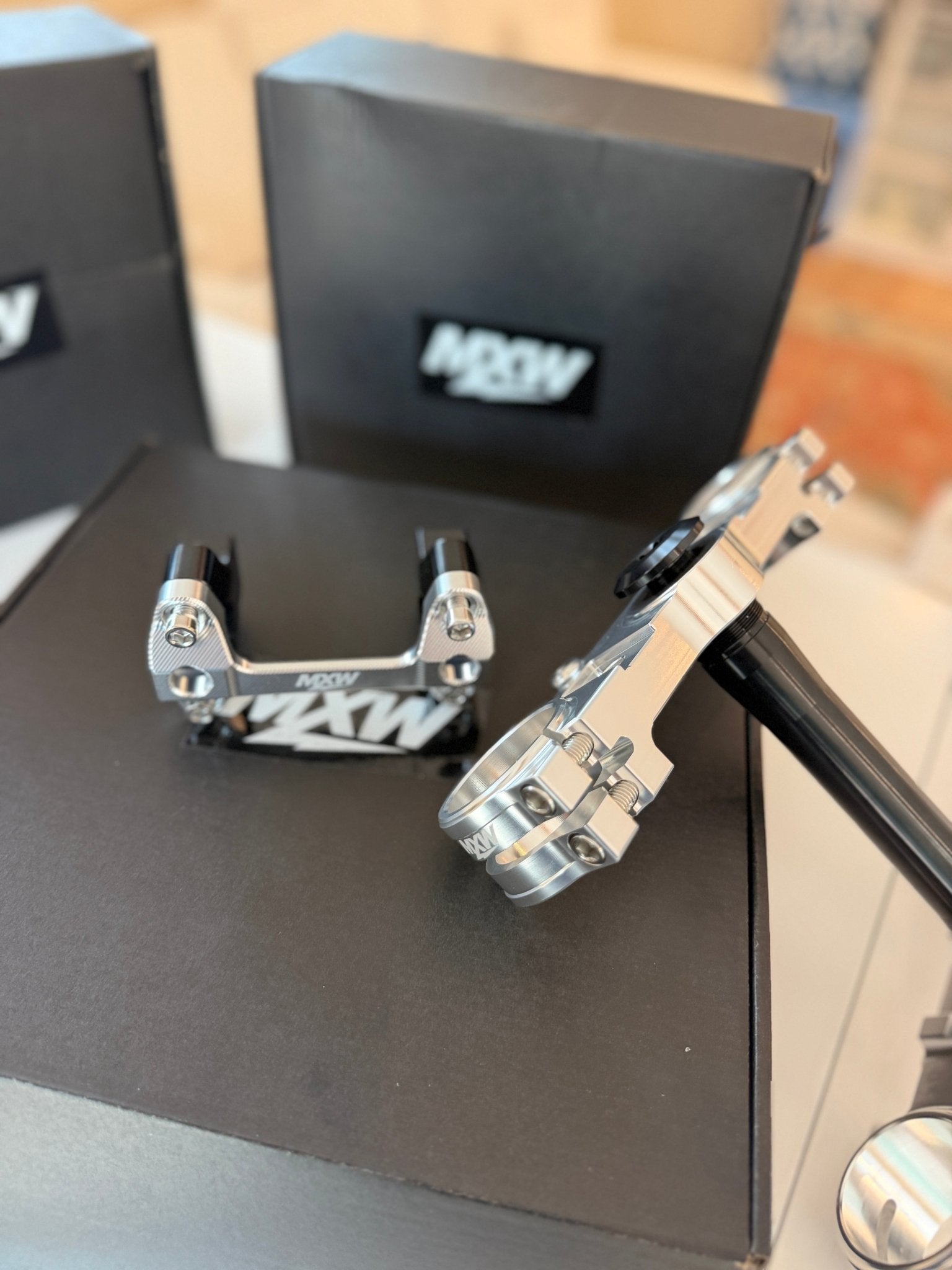 Surron Ultra Bee Upgraded Triple Clamps - MXwraps
