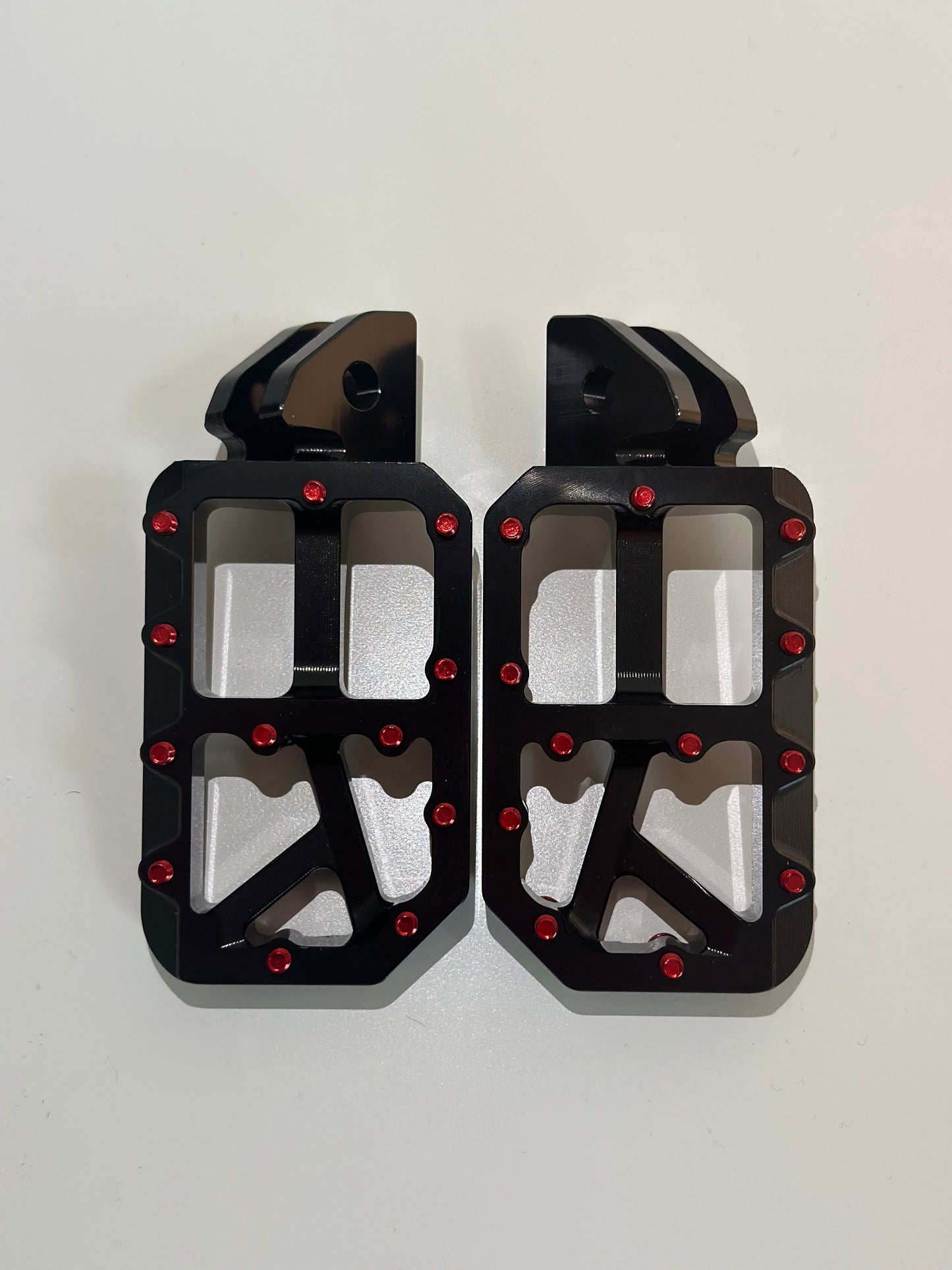 Black foot pegs