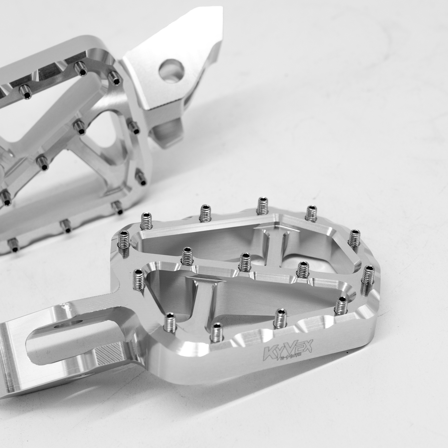 KyVex Billet Wide Foot Pegs - Ultra Bee Compatible - MXwraps