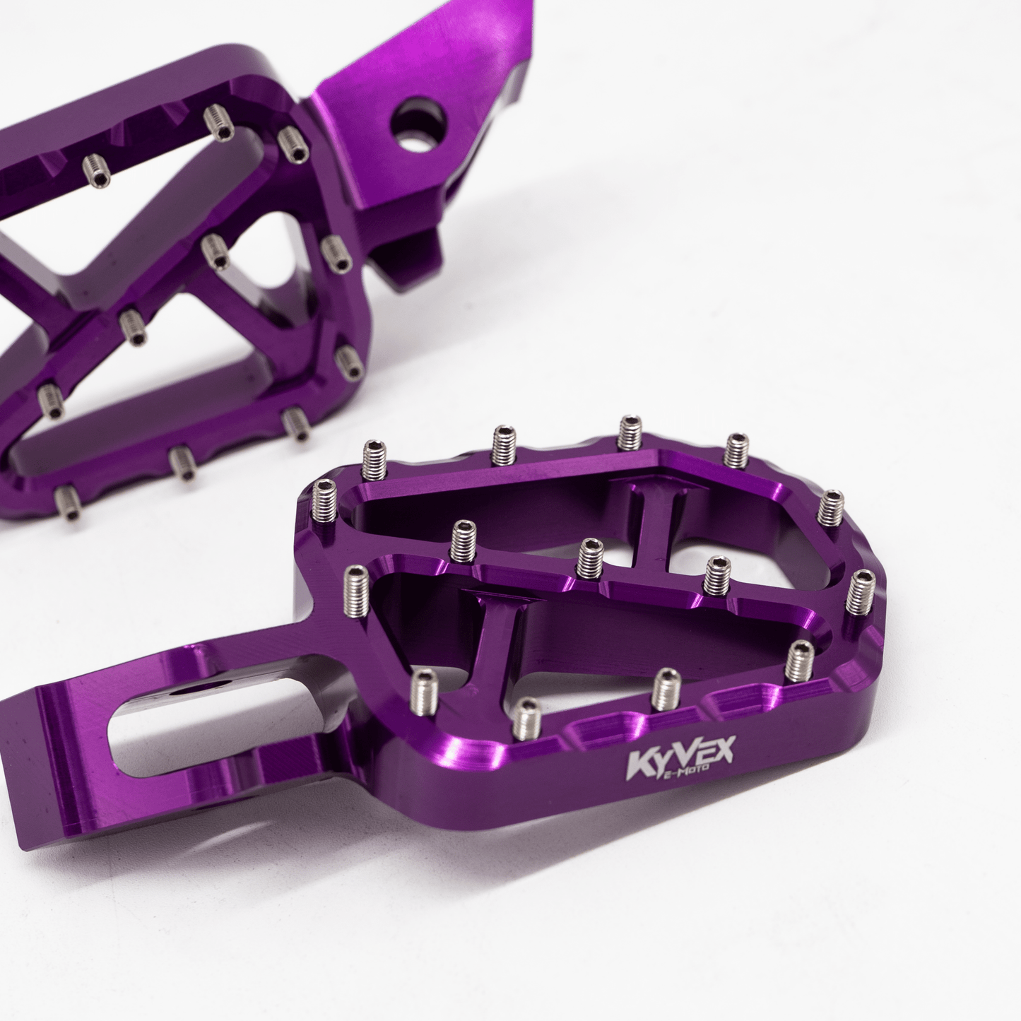 KyVex Billet Wide Foot Pegs - Ultra Bee Compatible - MXwraps