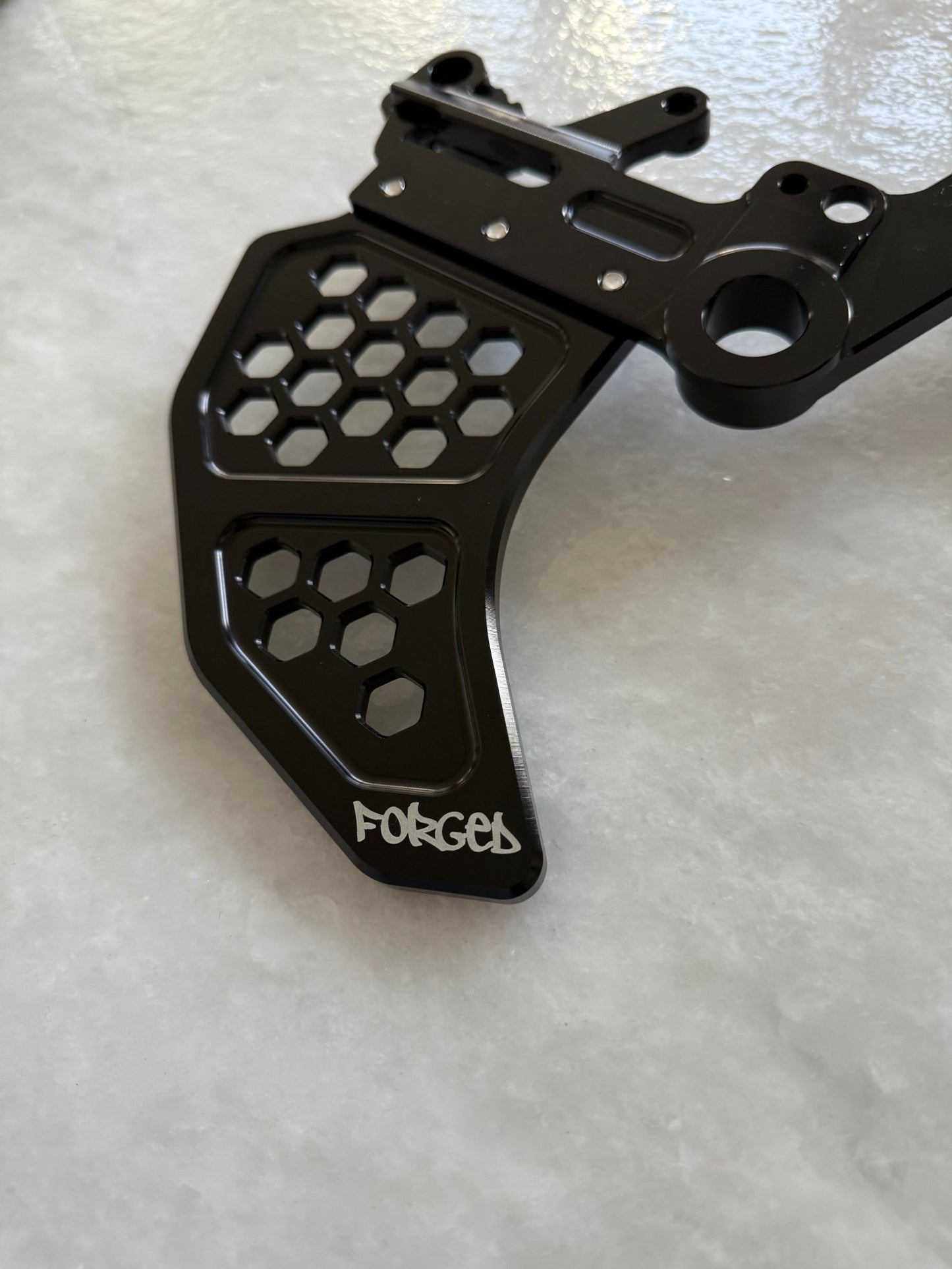 Metal Ultra - Bee Dual Caliper Mount - MXwraps