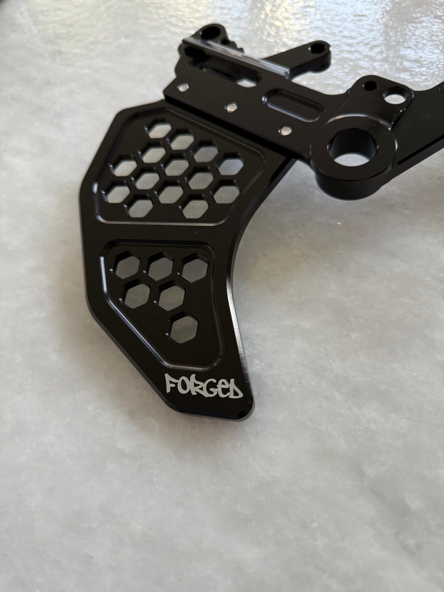 Metal Ultra - Bee Dual Caliper Mount - MXwraps