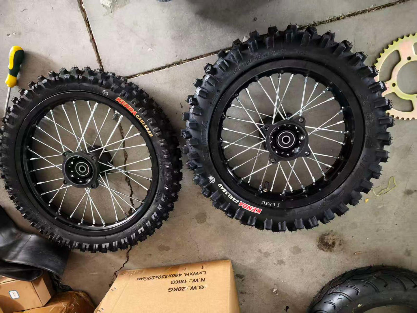 Tuttio 14/17 Dirt Wheel Set