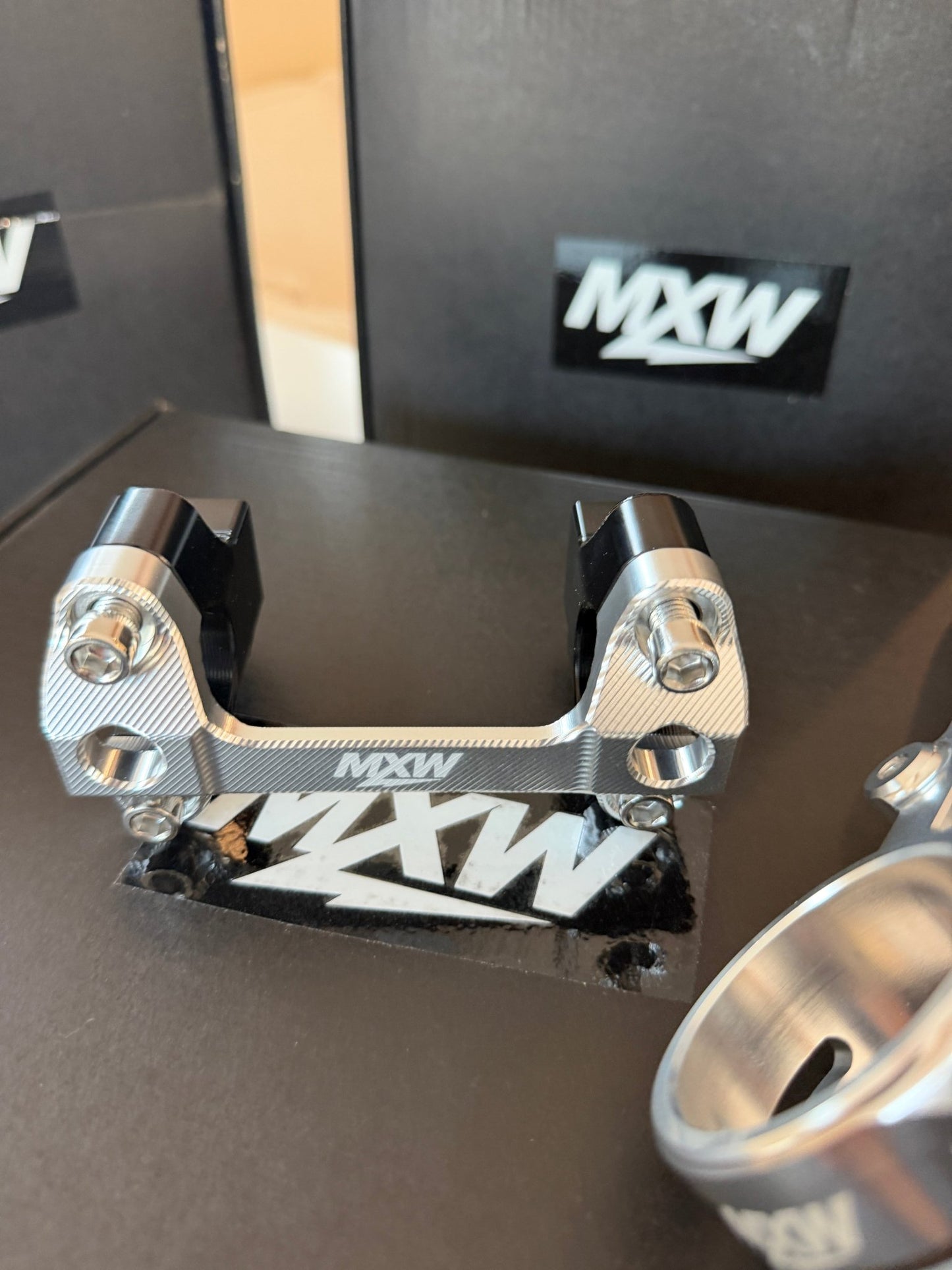 Surron Ultra Bee Upgraded Triple Clamps - MXwraps