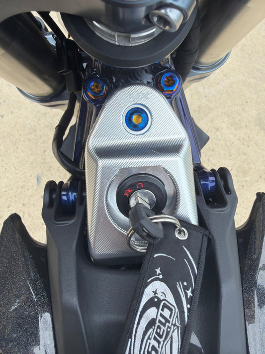 Ultra Bee USB/Ignition Cover Titanium Bolt