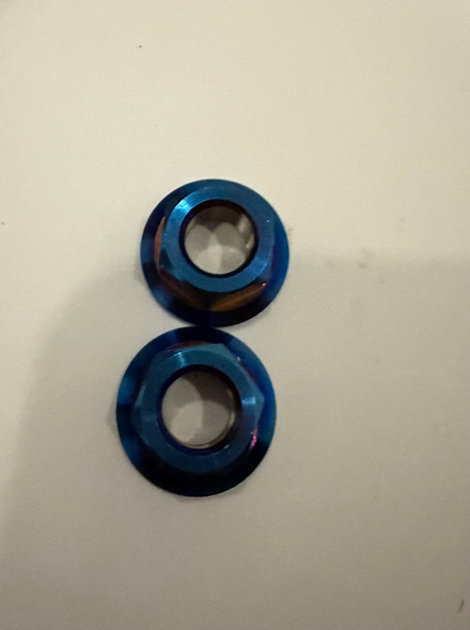 Front wheel axle super 73 titanium - MXwraps