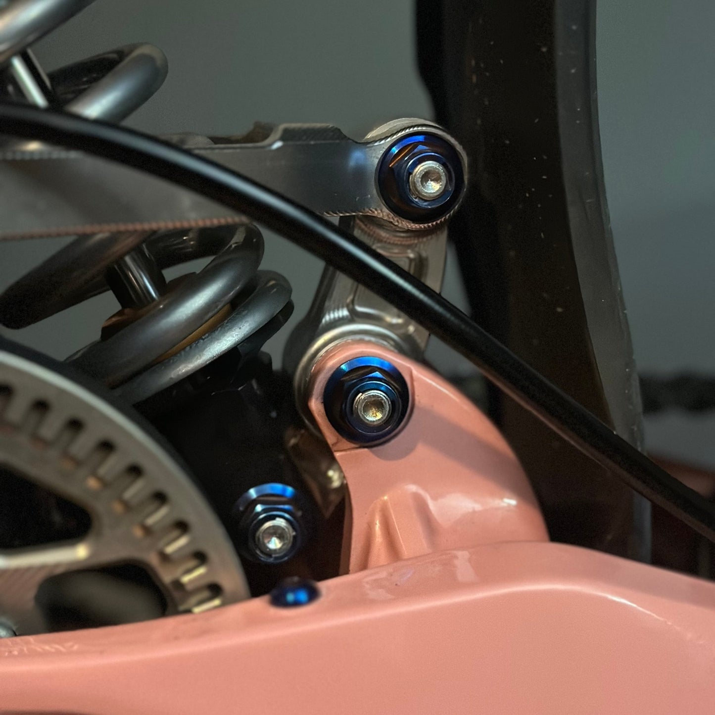Titanium Linkage Nuts - Ultra Bee - MXwraps
