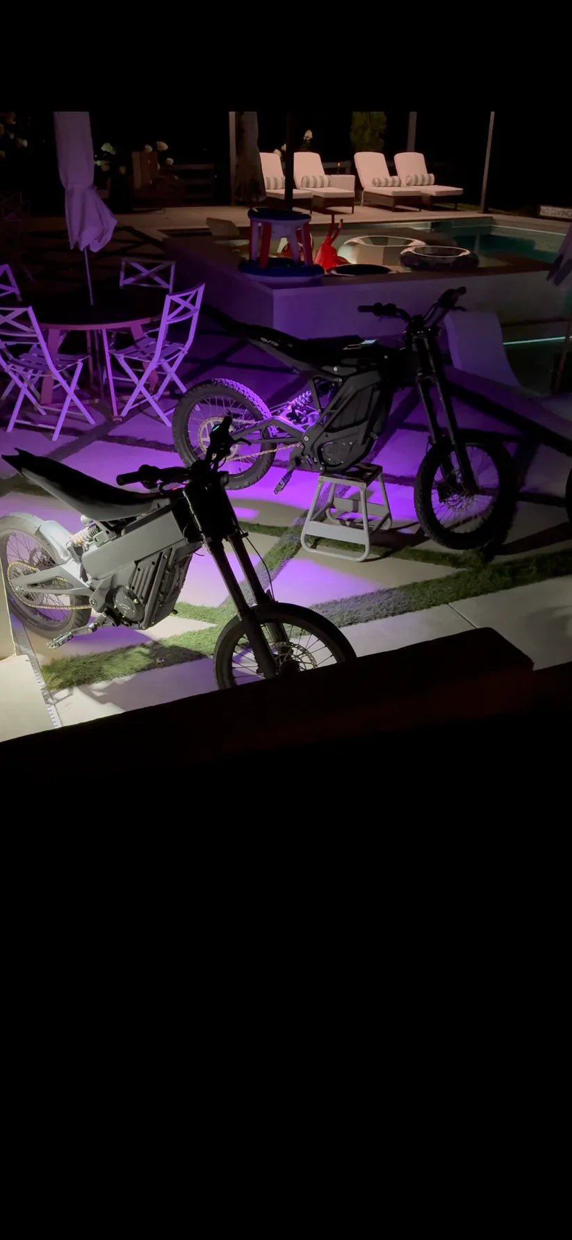 Battery Powered RGB Rock Light