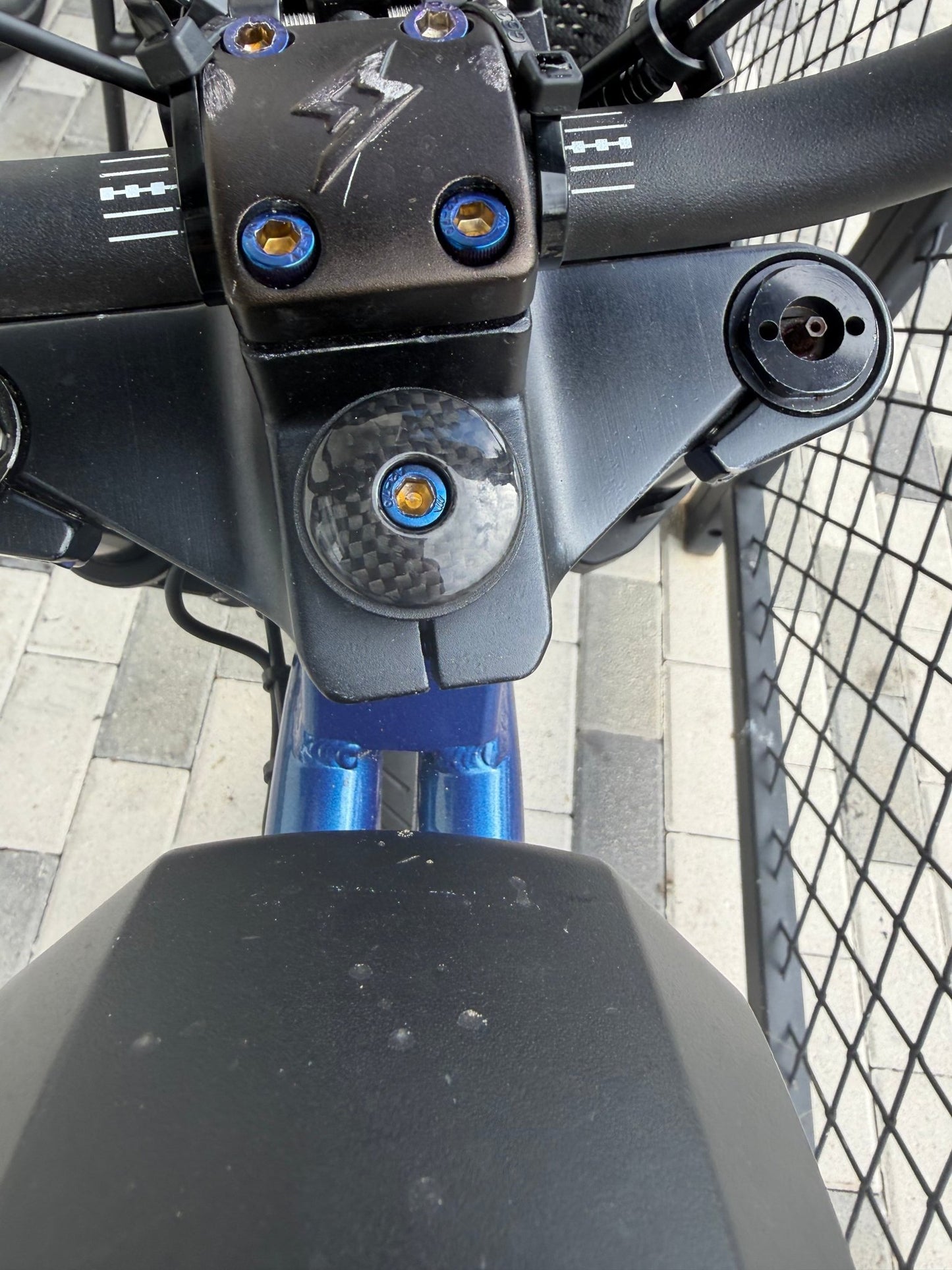 Titanium headset bolt - MXwraps