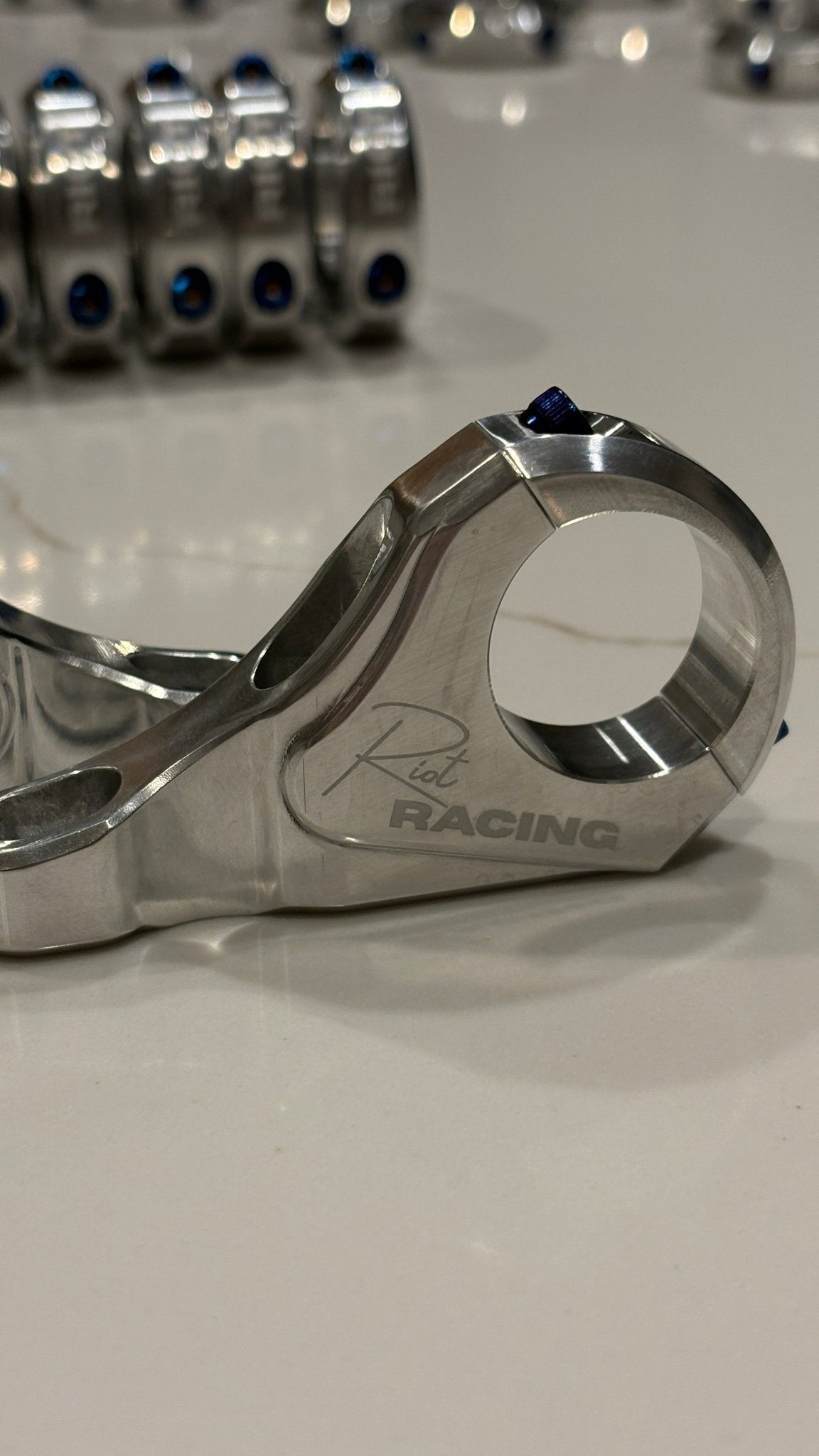 Riot Direct Stem 31.8mm V2 (FREE TITANIUM STYLE BOLTS) - MXwraps