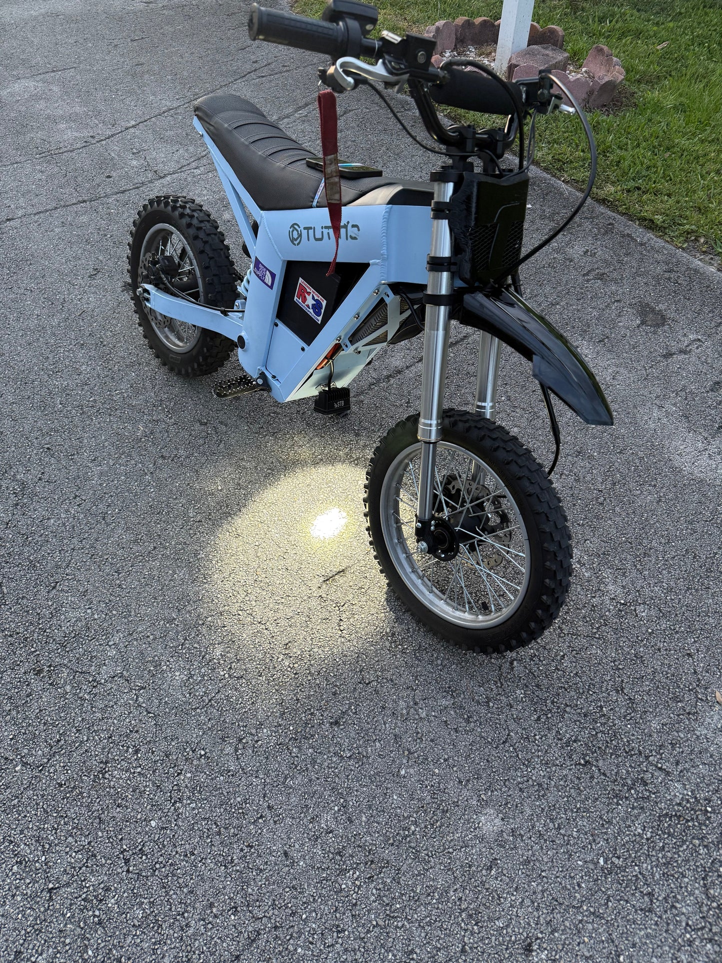 Tuttio / Yozma Wheelie Light — StreetBeam™