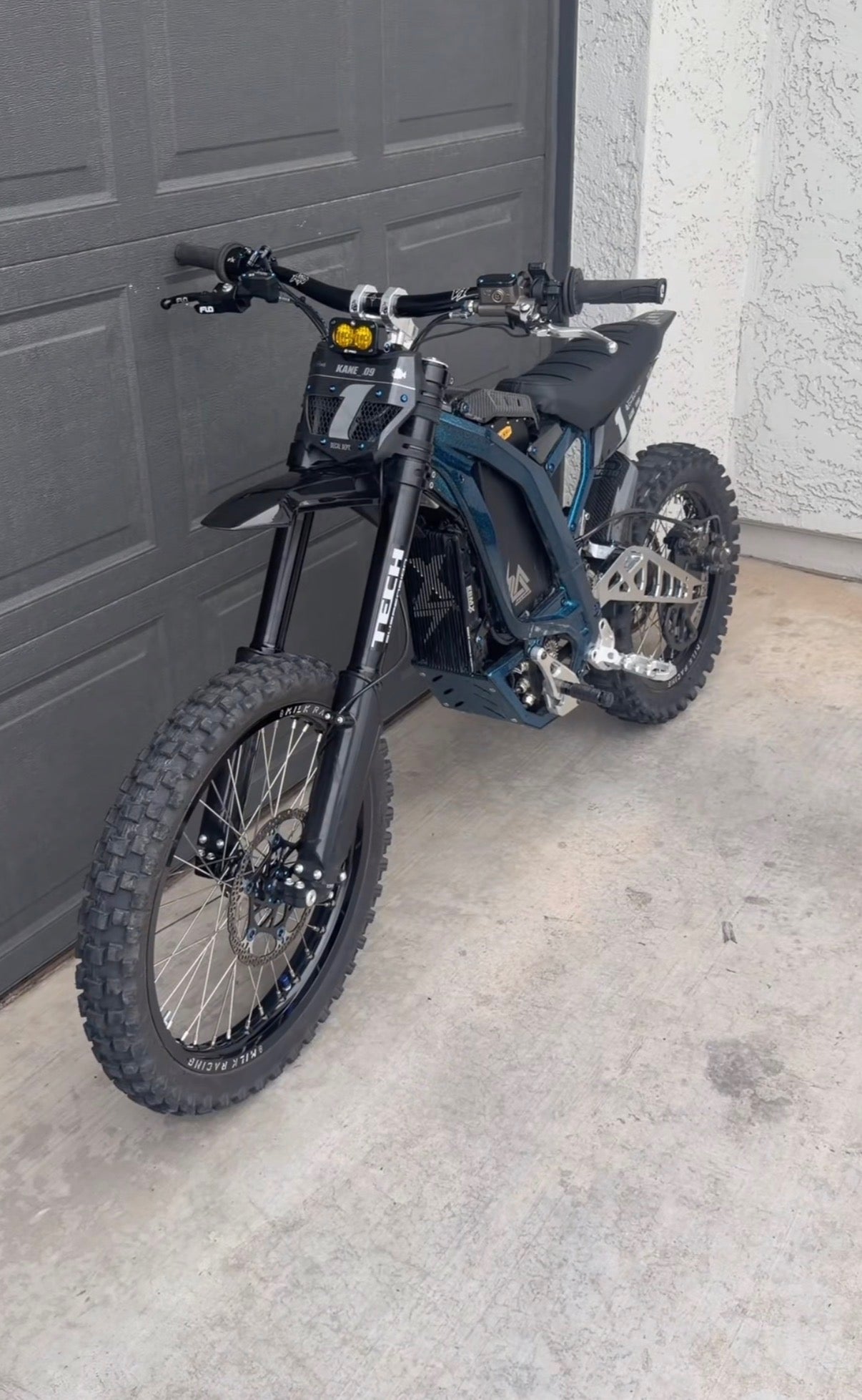 AUTOCUSTOMS V1 Black Handlebars (31.8mm) *SHIPS SAME DAY* - MXwraps