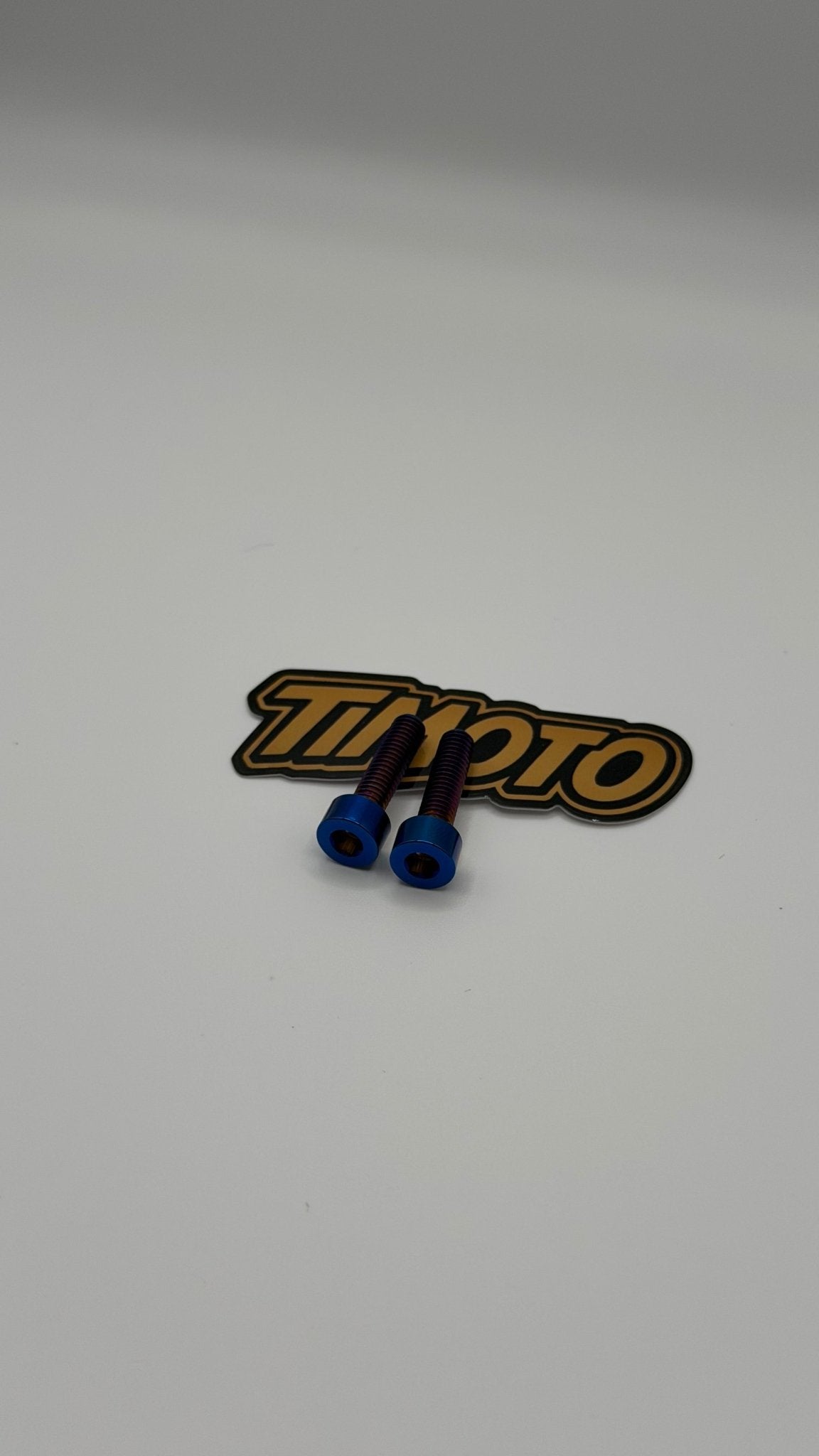 Surron Throttle Titanium Bolts - MXwraps