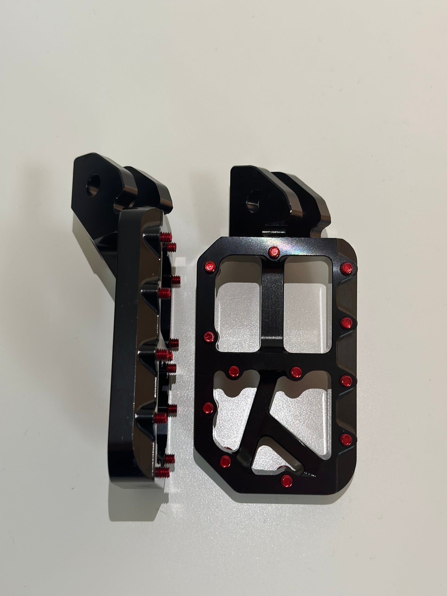 Black foot pegs