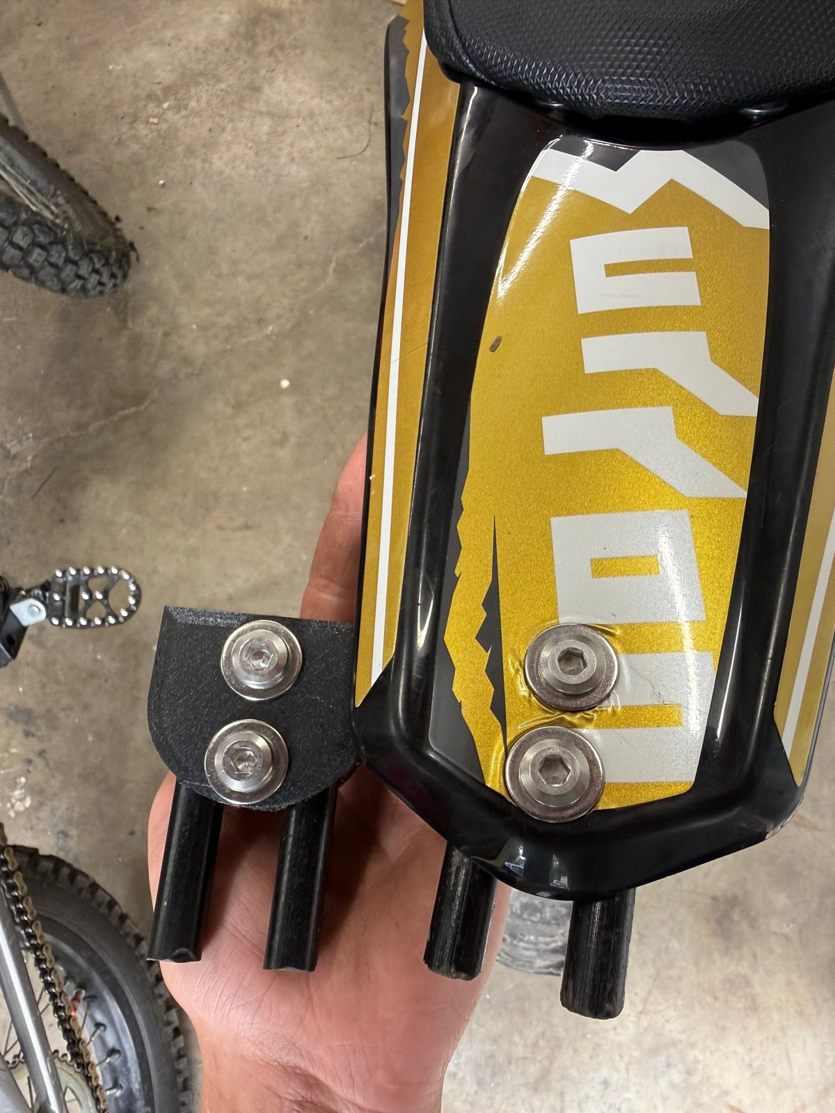 E-Moto Scrape Block Kit - MXwraps