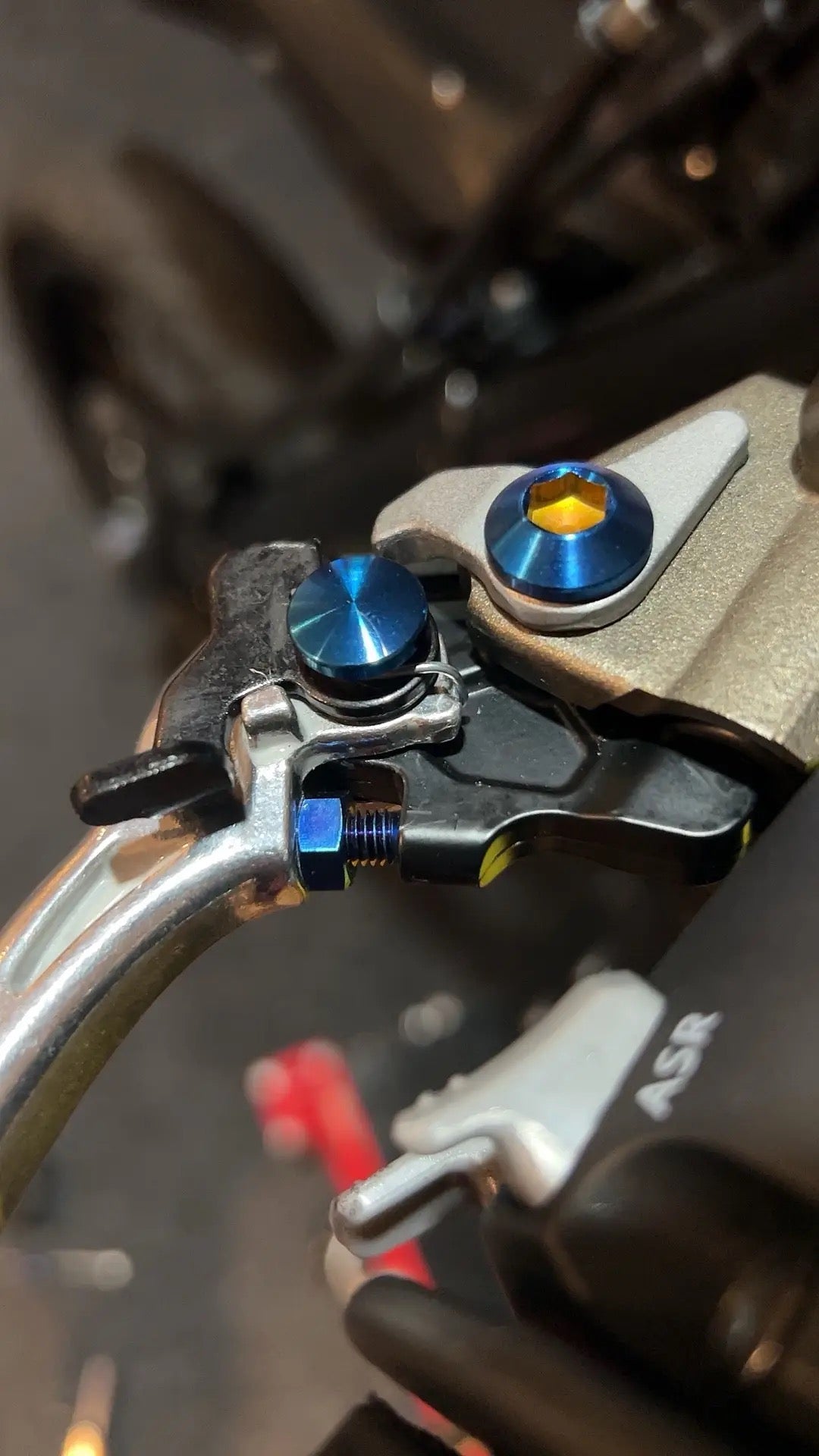 Ultra Bee Brake Lever Adjuster (Bolt+Nut) - MXwraps