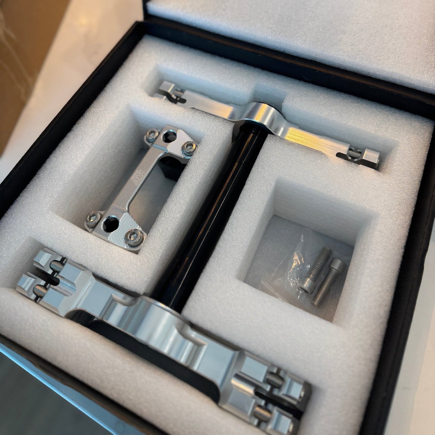 Surron Ultra Bee Triple Clamp - MXwraps