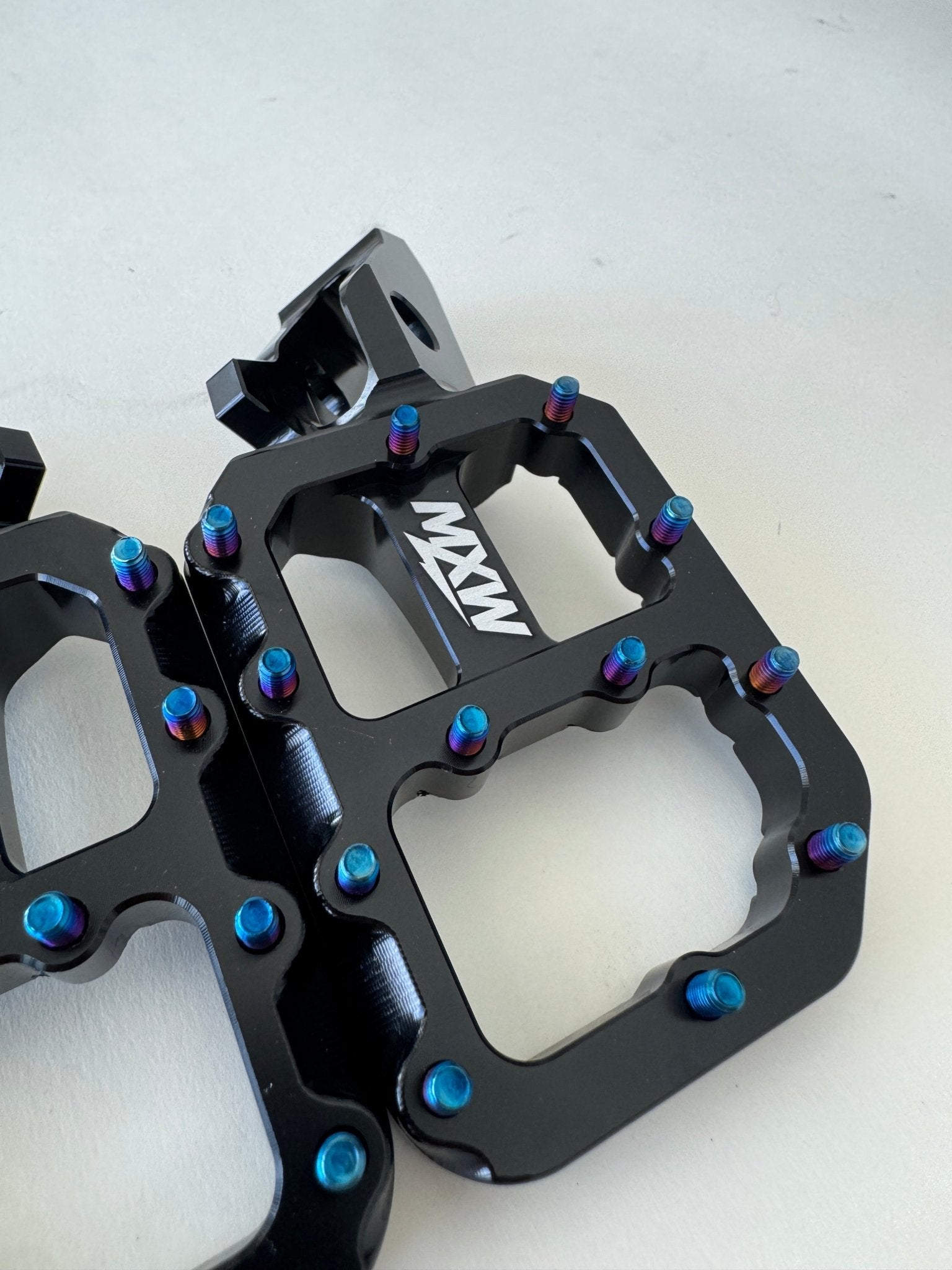 Titanium Black Wide Pegs - MXwraps