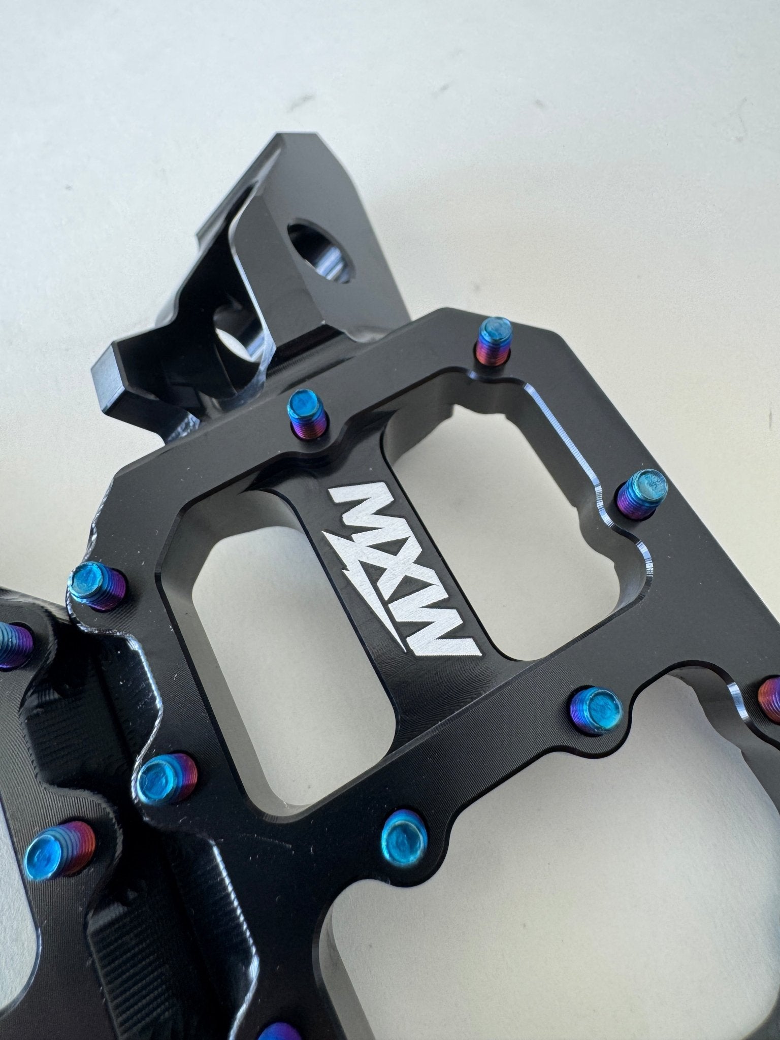 Titanium Black Wide Pegs - MXwraps