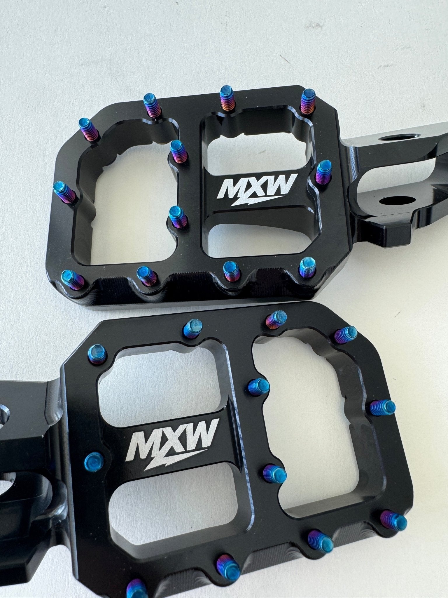 Titanium Black Wide Pegs - MXwraps