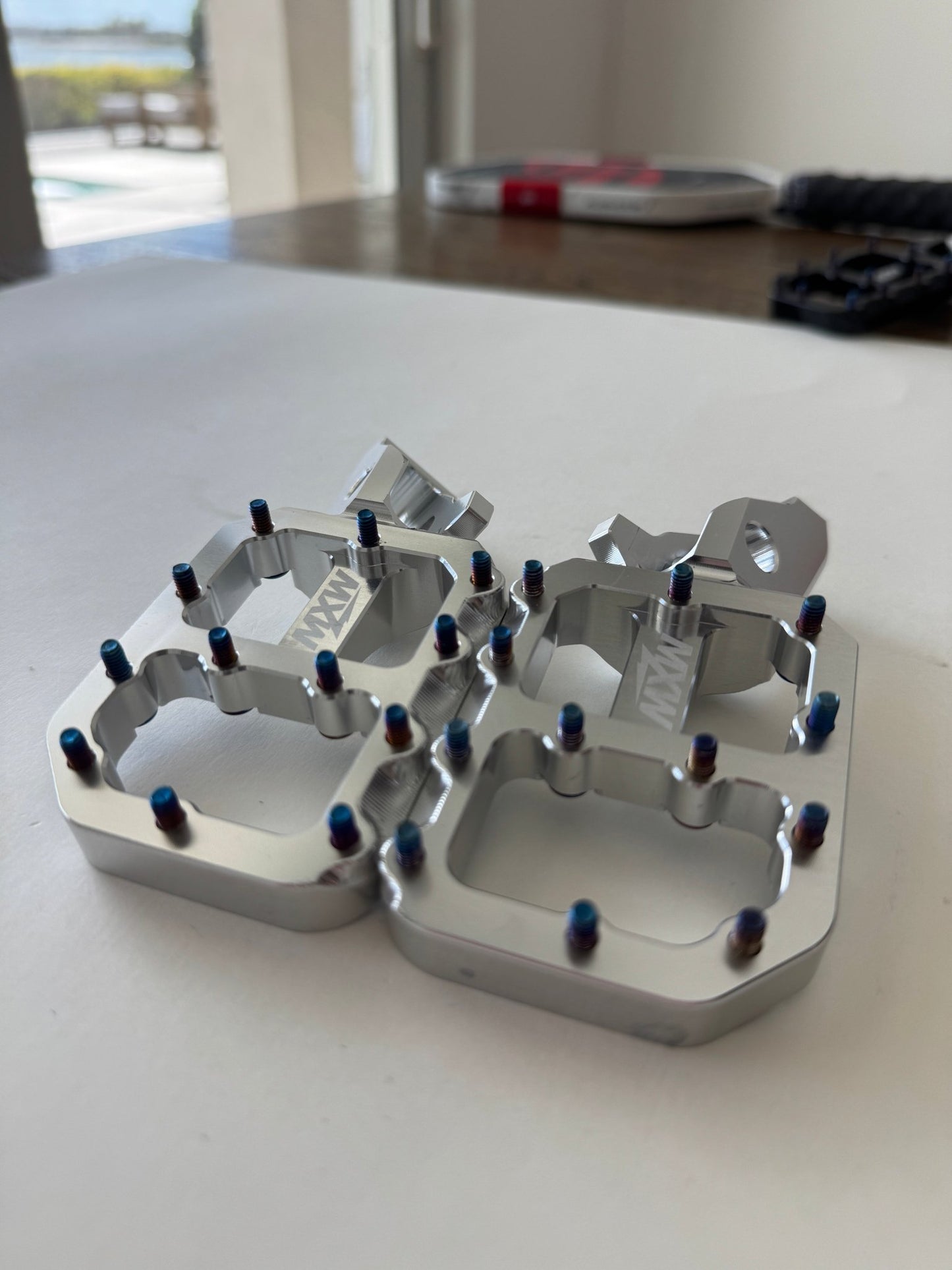 Titanium Chrome Wide Pegs - MXwraps