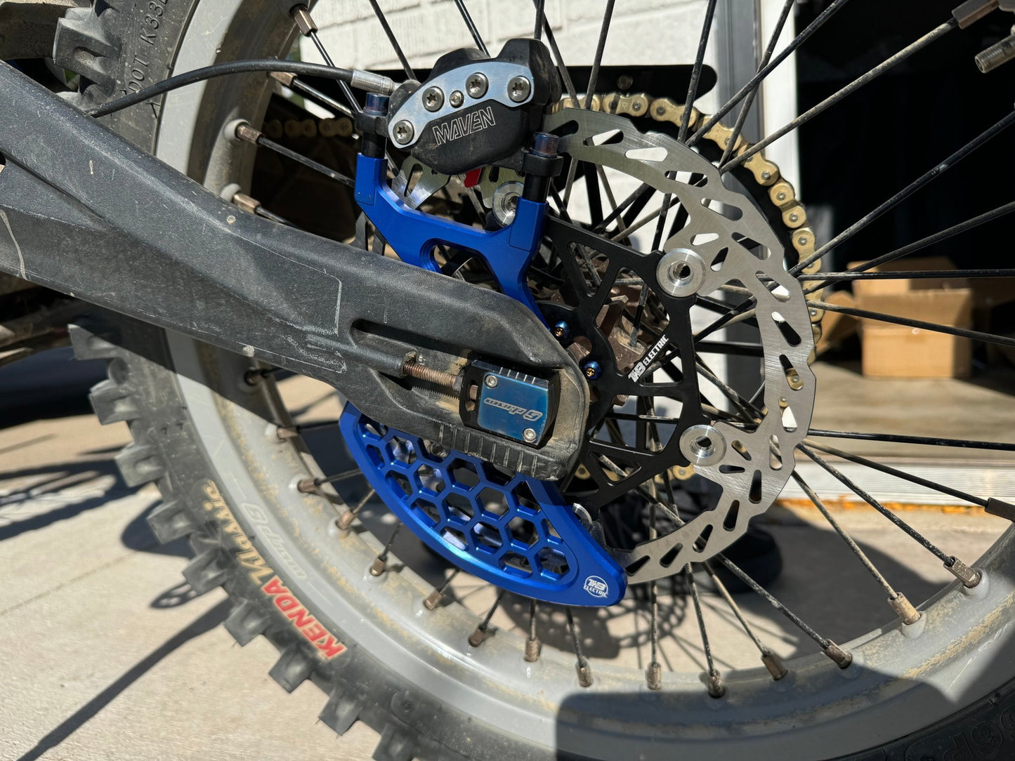 TB 220x2.3mm Floating Brake Rotor - MXwraps